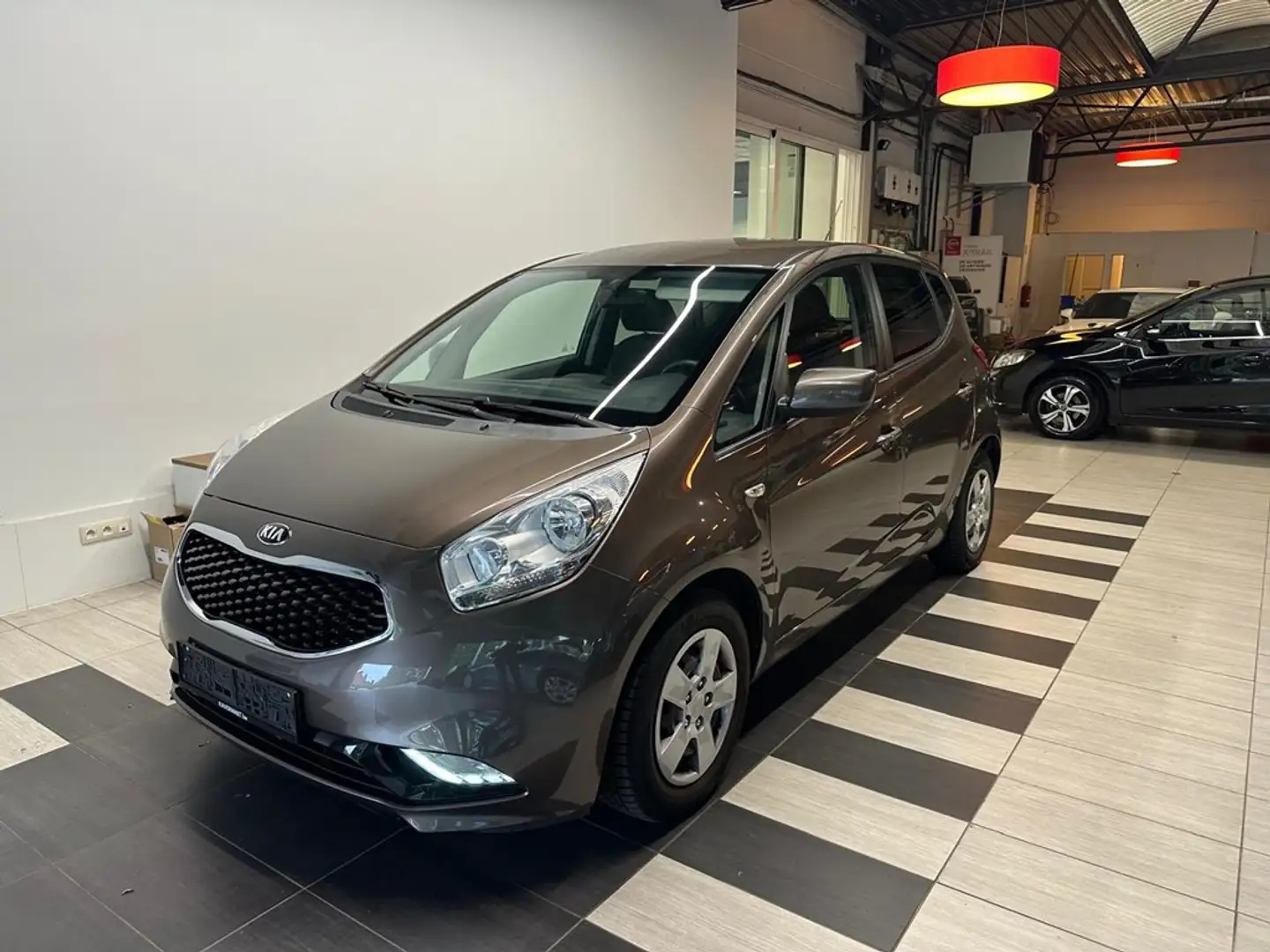 Kia Venga 1.4 BENZINE MANUEEL/GPS/CAMERA/ Bruin - 1