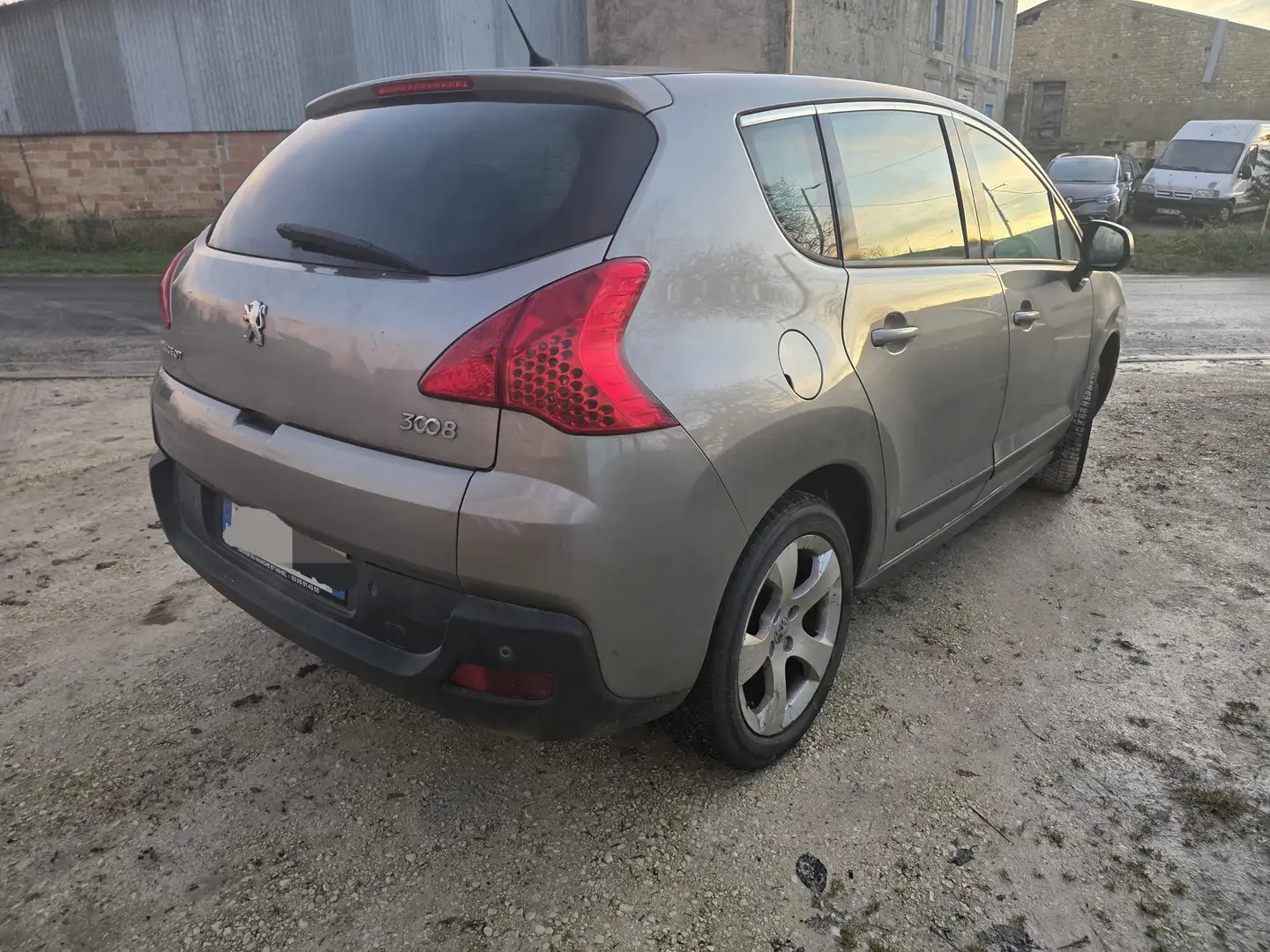 Peugeot 3008 3008 1.6 HDi 16V 110ch FAP Premium - 2