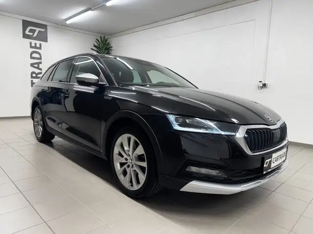 Skoda Octavia view 5