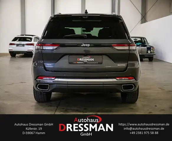 Jeep Grand Cherokee view 6