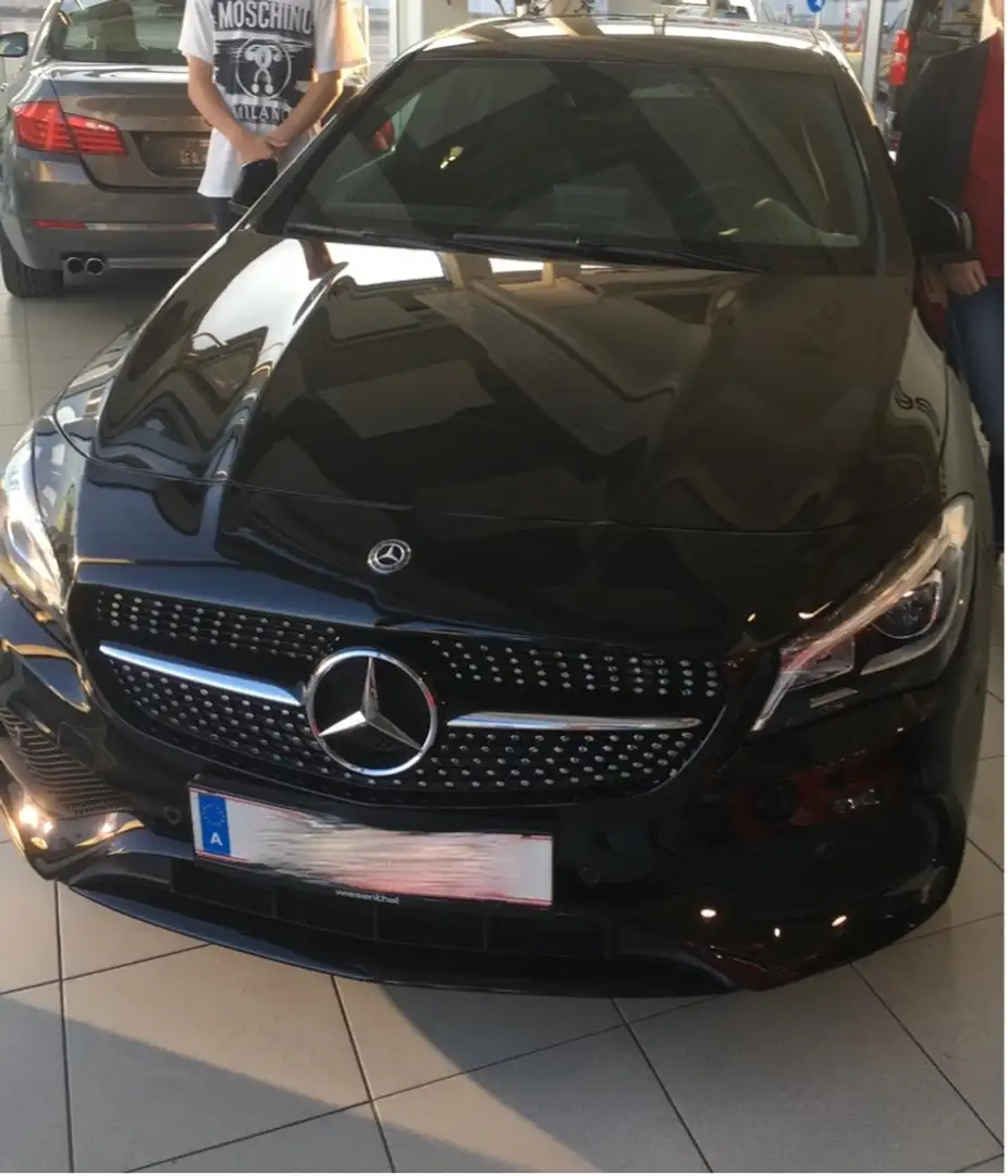 Mercedes-Benz CLA 200 CLA 200 Shooting Brake Negru - 1