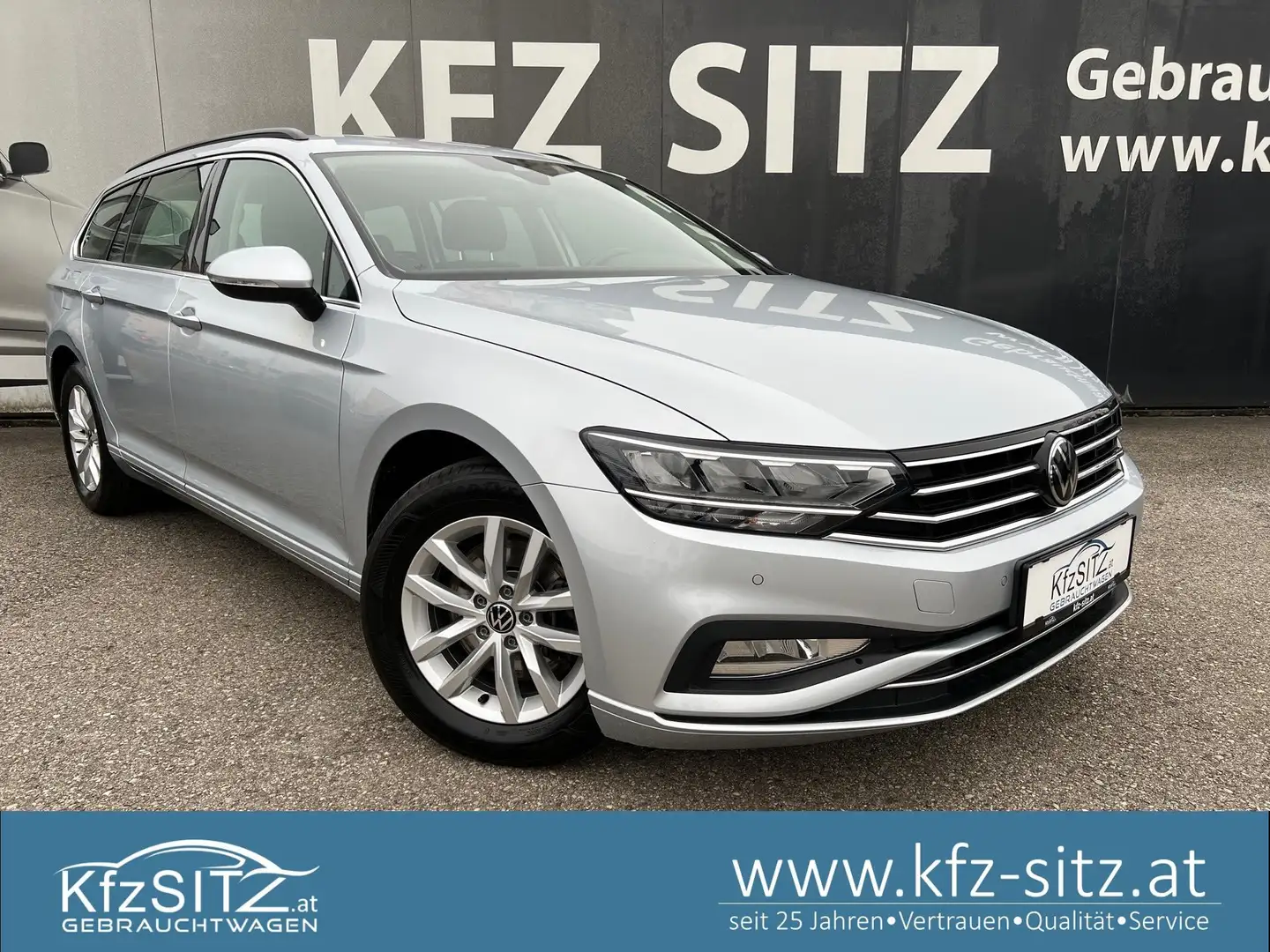 Volkswagen Passat Variant Business 2,0  TDI DSG |NP €48.000 Silber - 1