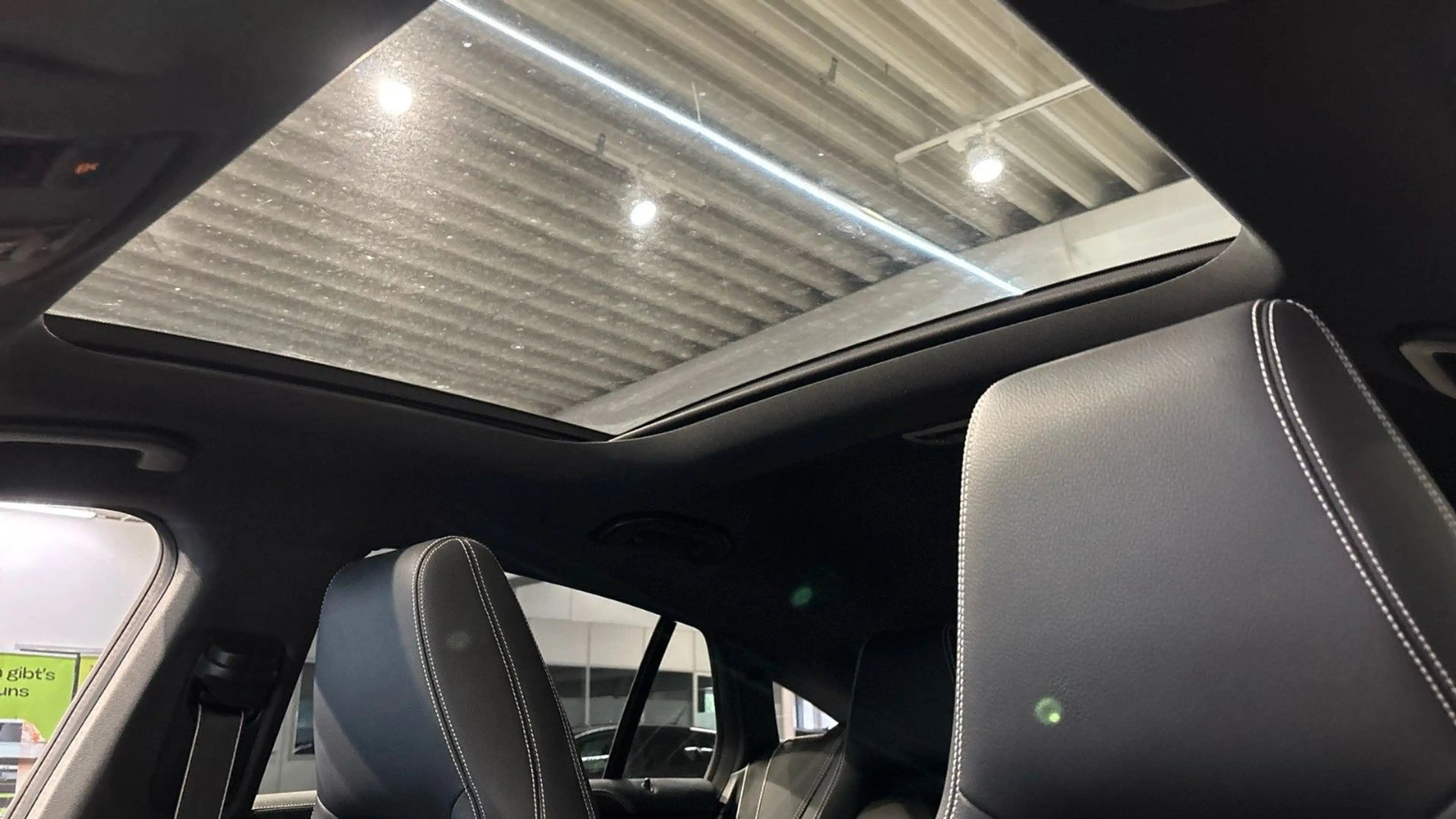Mercedes-Benz CLA 200 d Shooting Brake/AMG/LED/Panorama/Kamera — photo 6