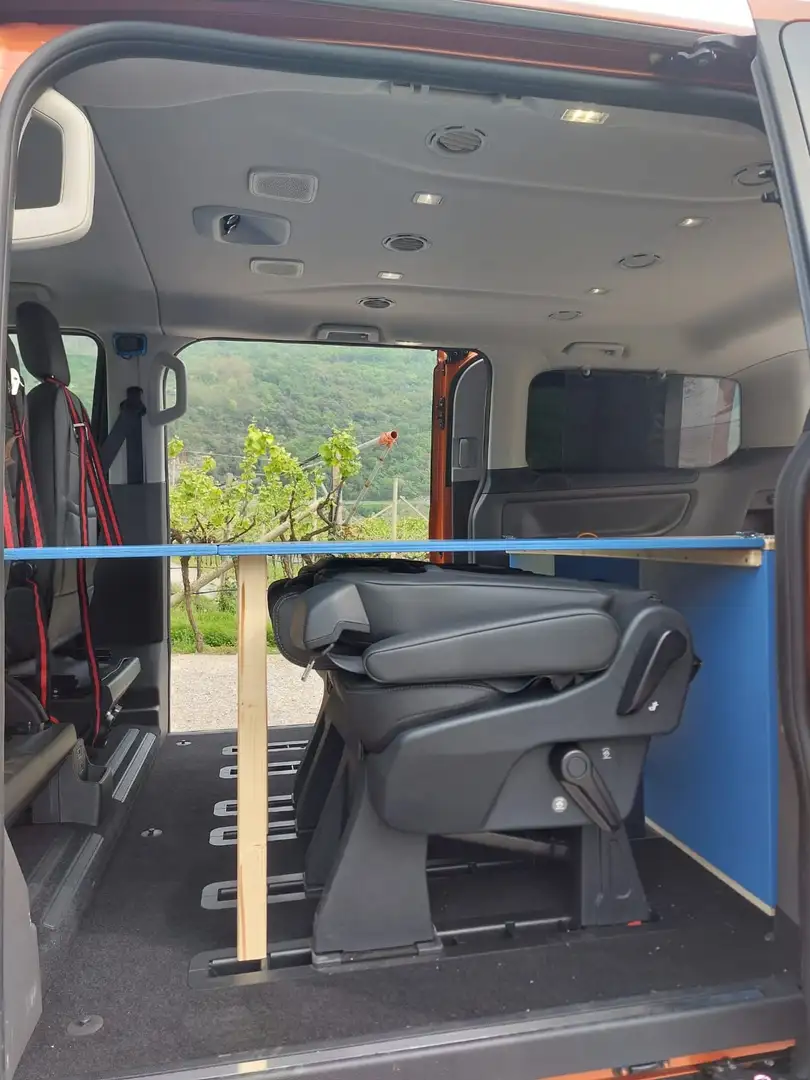 Ford Tourneo Custom Active 2.0 170CV Automatico Arancione - 2