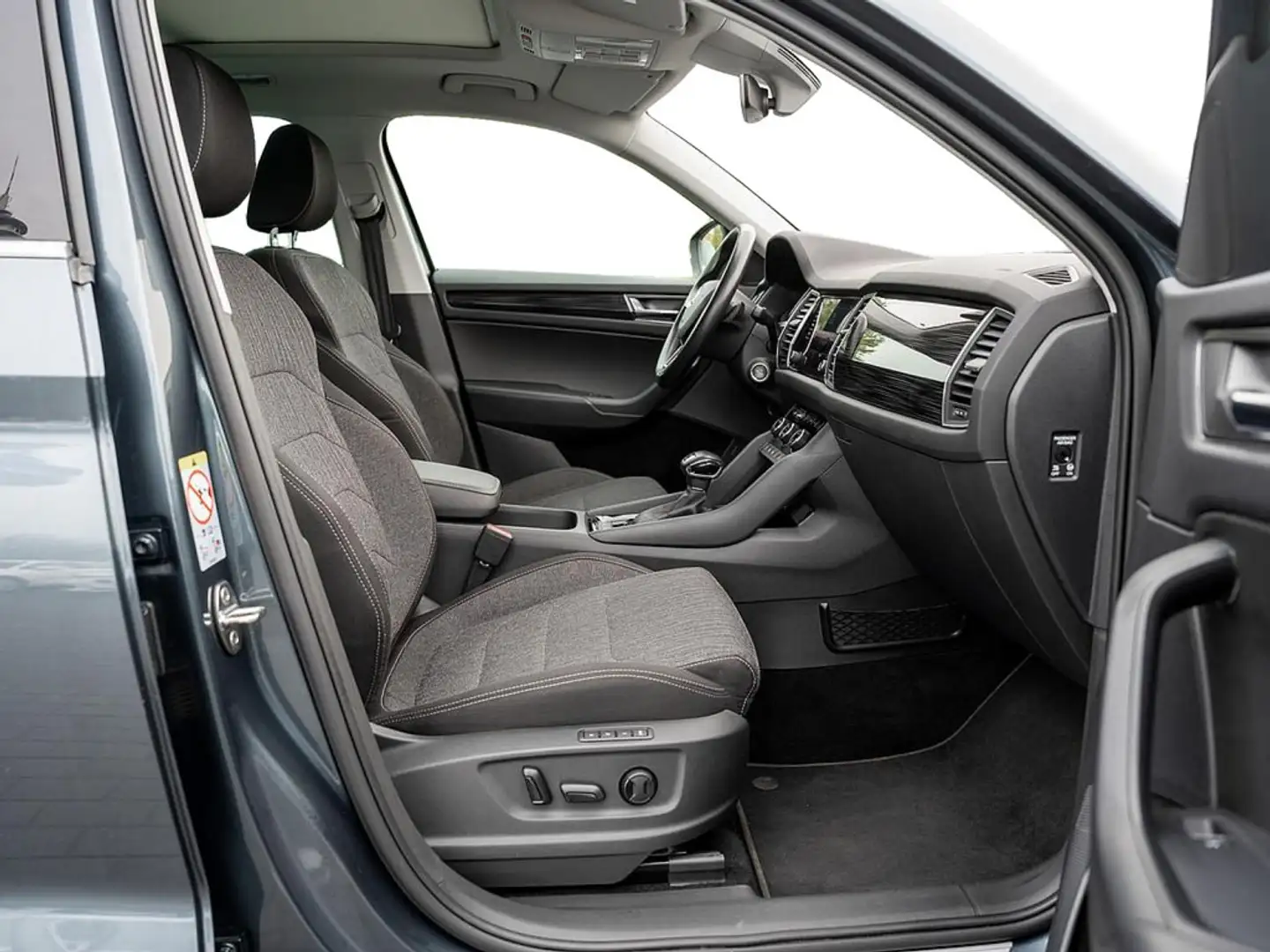 Skoda Kodiaq 2.0 TDI Style 4x4 LED ACC NAVI Pano Ca Grau - 2
