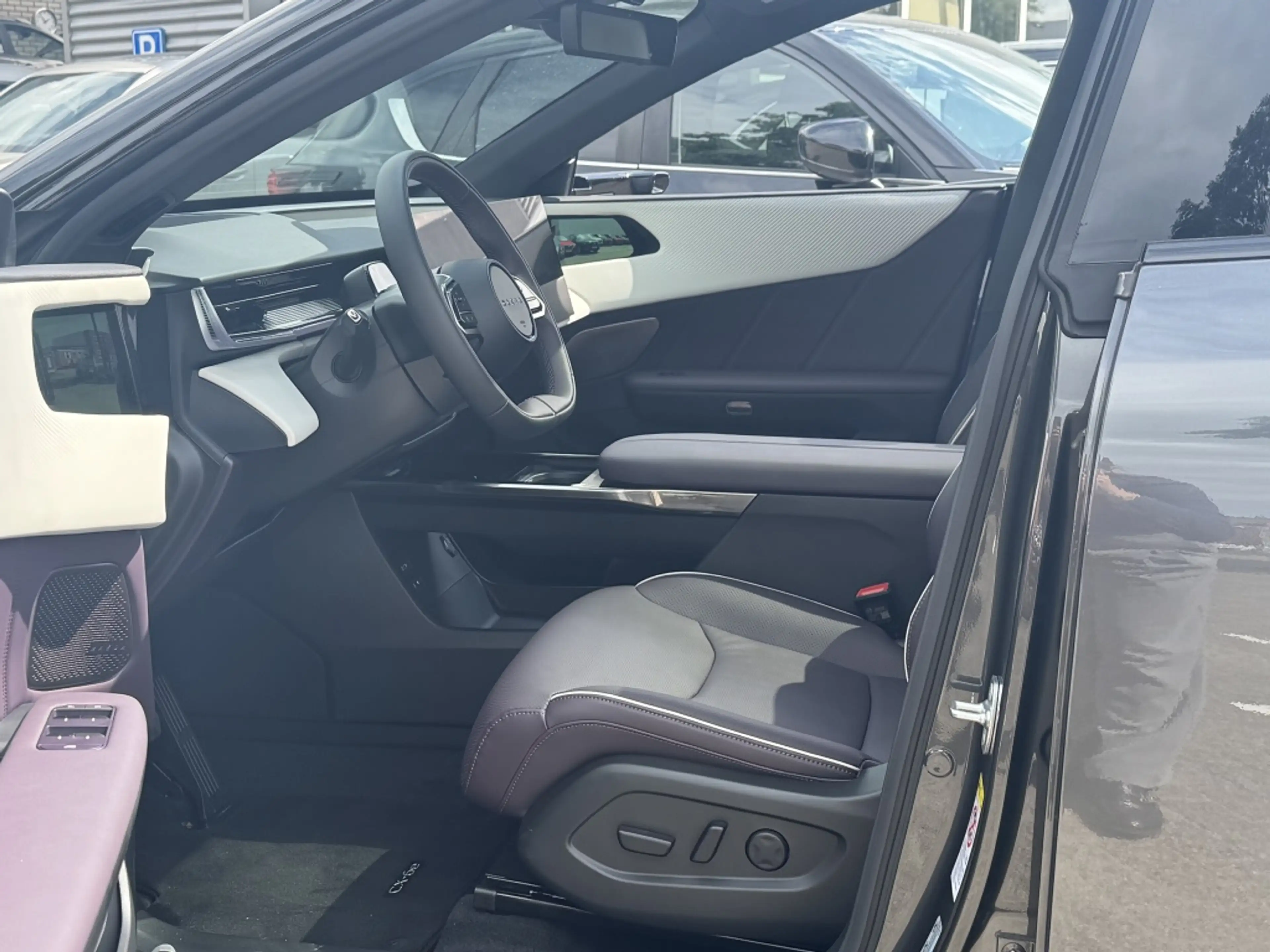 Mazda CX-6e Takumi Plus 78 kWh / 258PK / 484KM Actieradius / D — photo 14