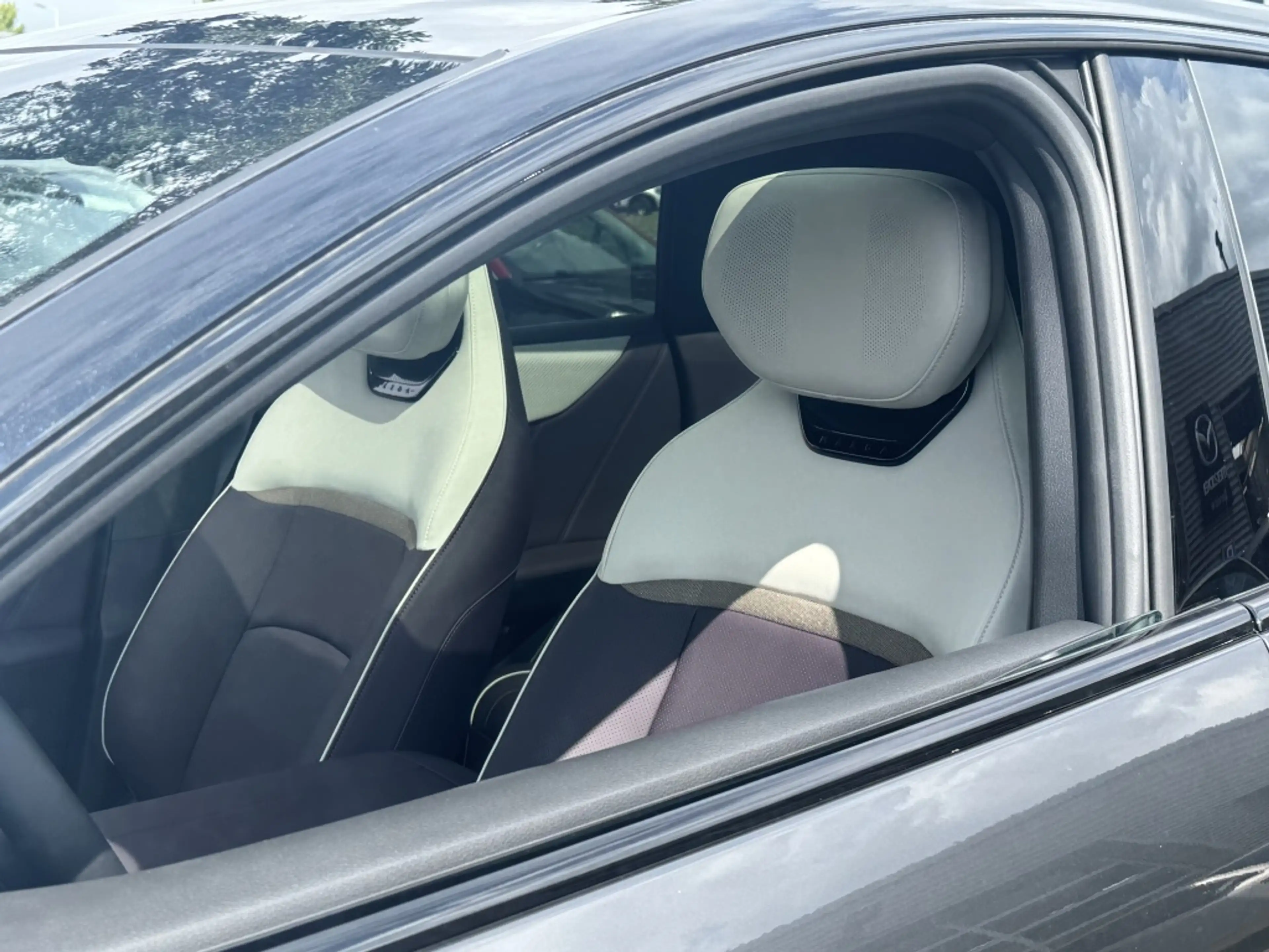 Mazda CX-6e Takumi Plus 78 kWh / 258PK / 484KM Actieradius / D — photo 12