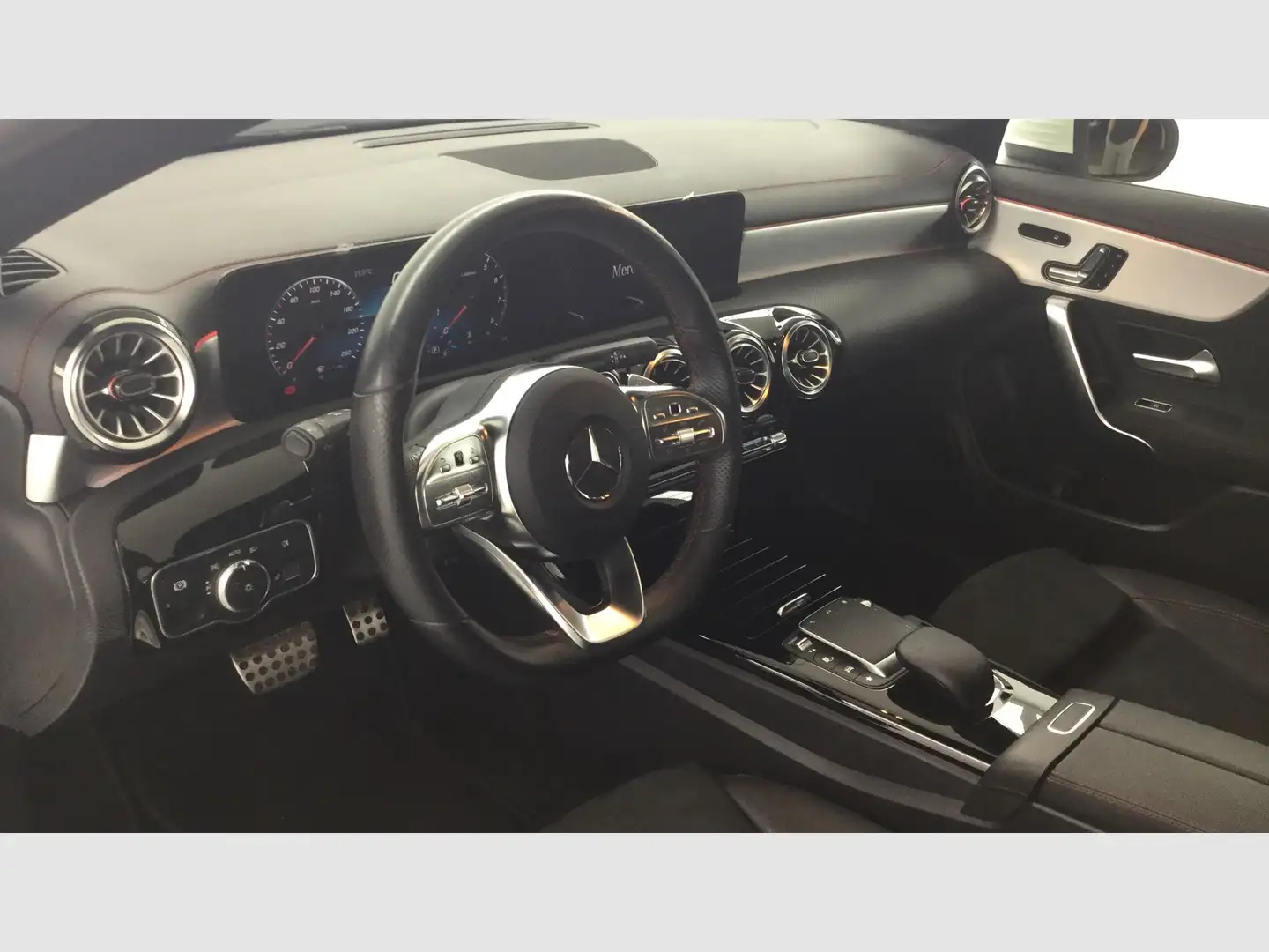 Mercedes-Benz CLA 180 Blanco - 2