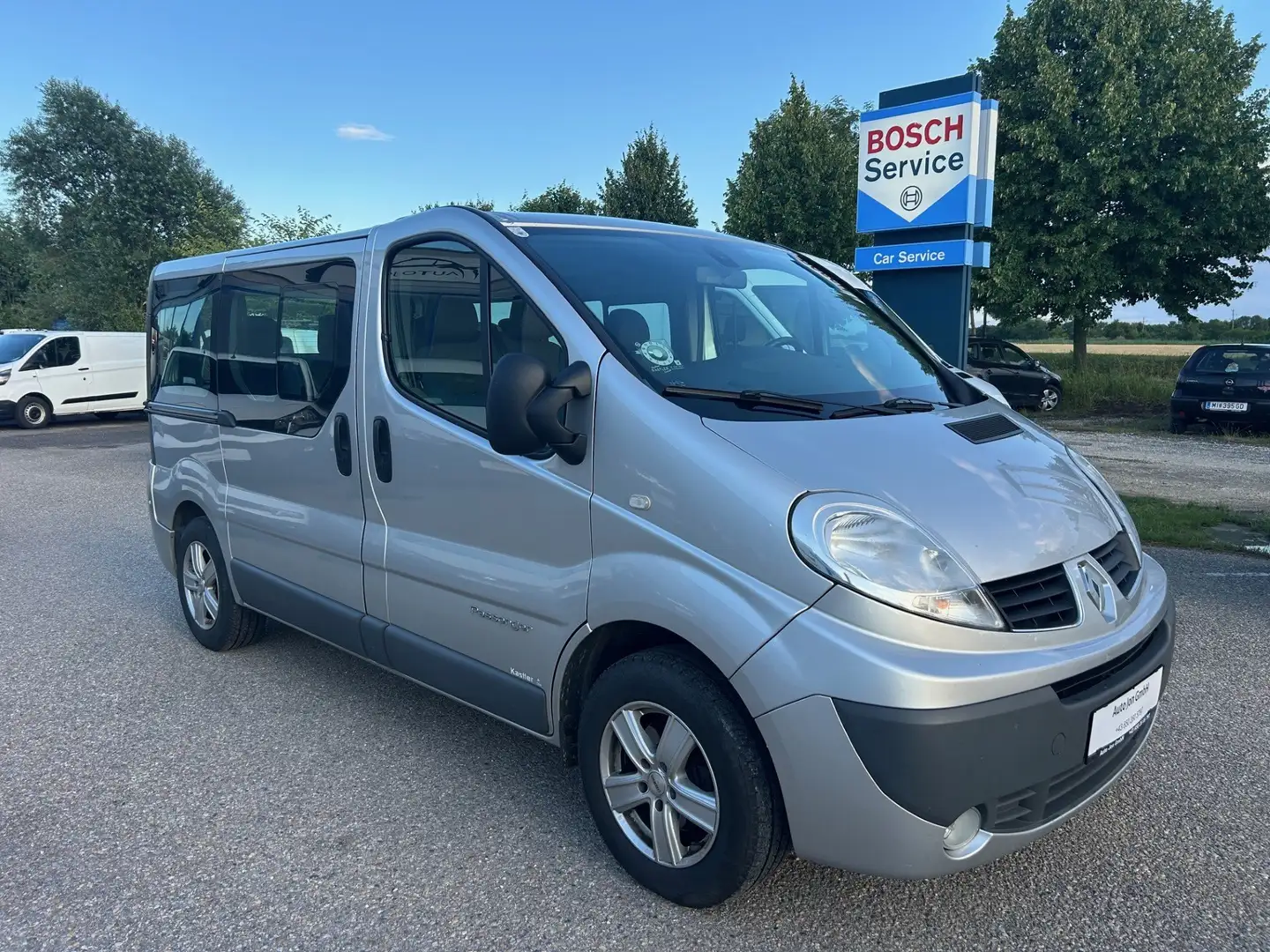 Renault Trafic Passenger, 9 Sitzer, TOP Zustand, Pickerl NEU Grau - 2