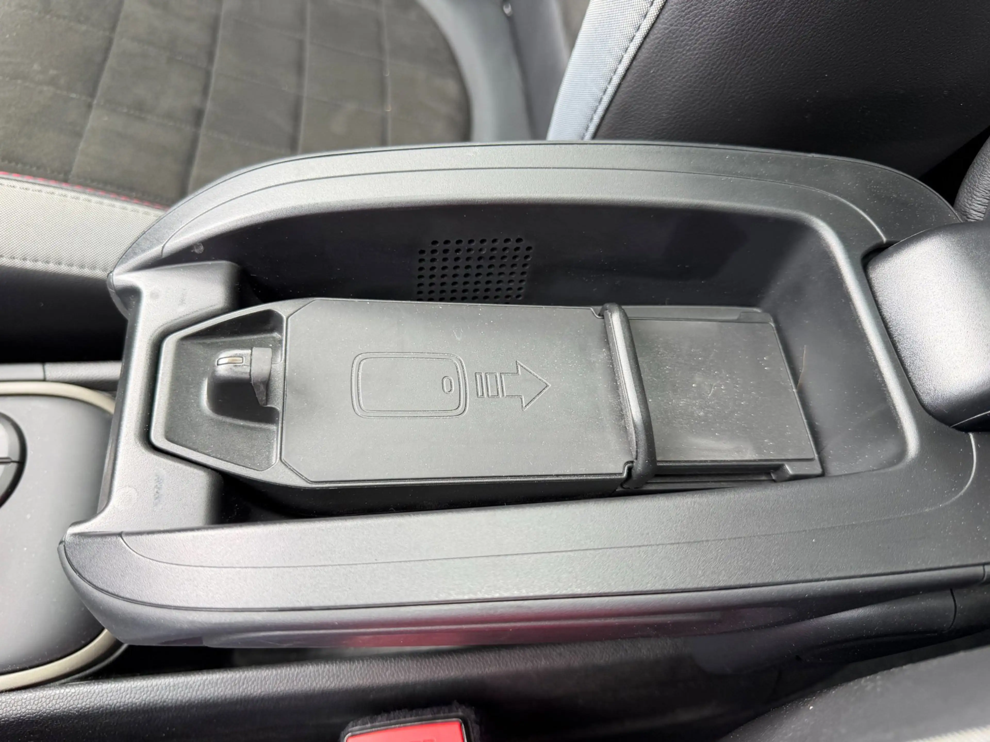 MINI John Cooper Works Countryman 2.0 ALL4 White Silver Edition — photo 26