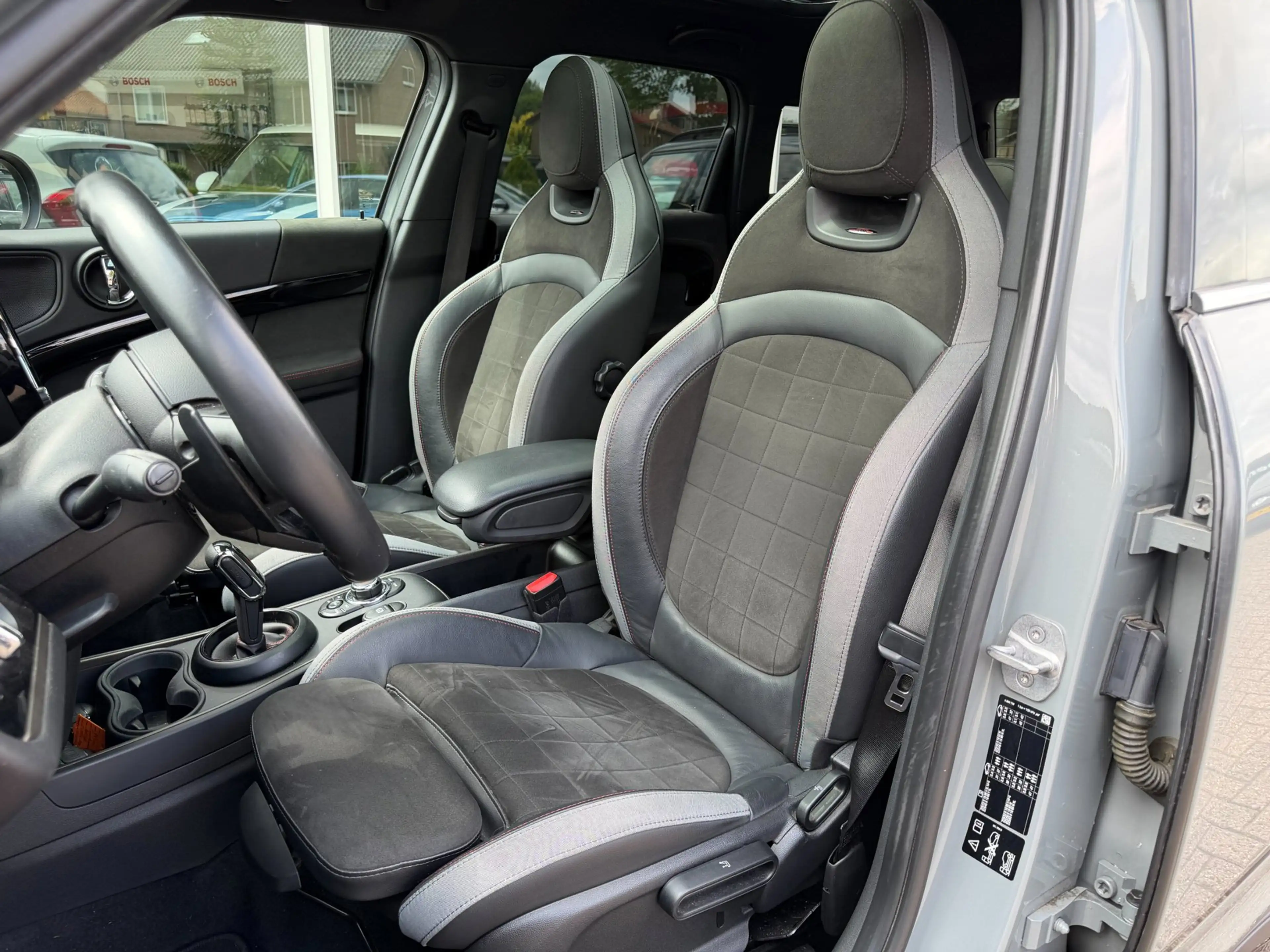 MINI John Cooper Works Countryman 2.0 ALL4 White Silver Edition — photo 6