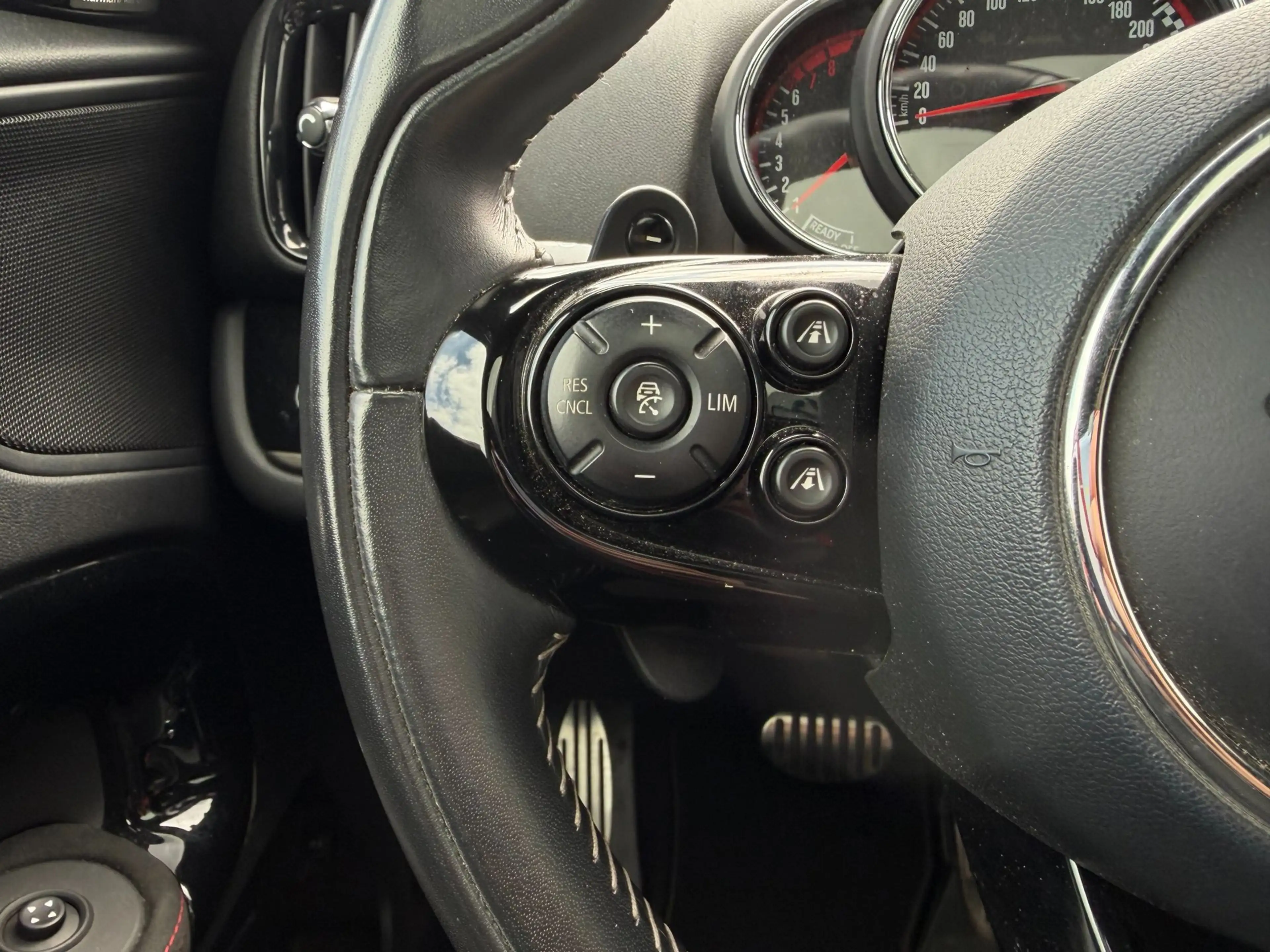 MINI John Cooper Works Countryman 2.0 ALL4 White Silver Edition — photo 14