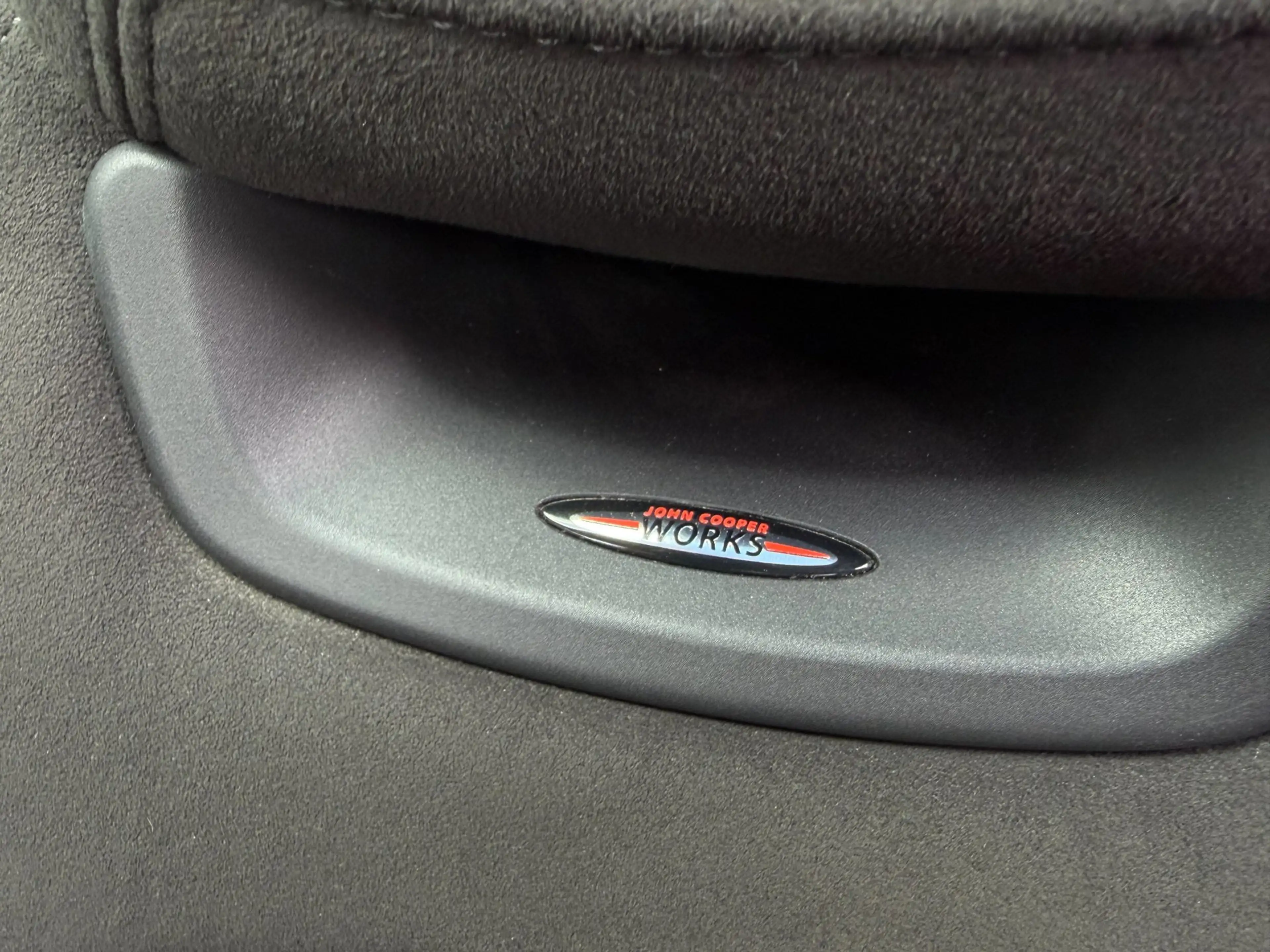 MINI John Cooper Works Countryman 2.0 ALL4 White Silver Edition — photo 7