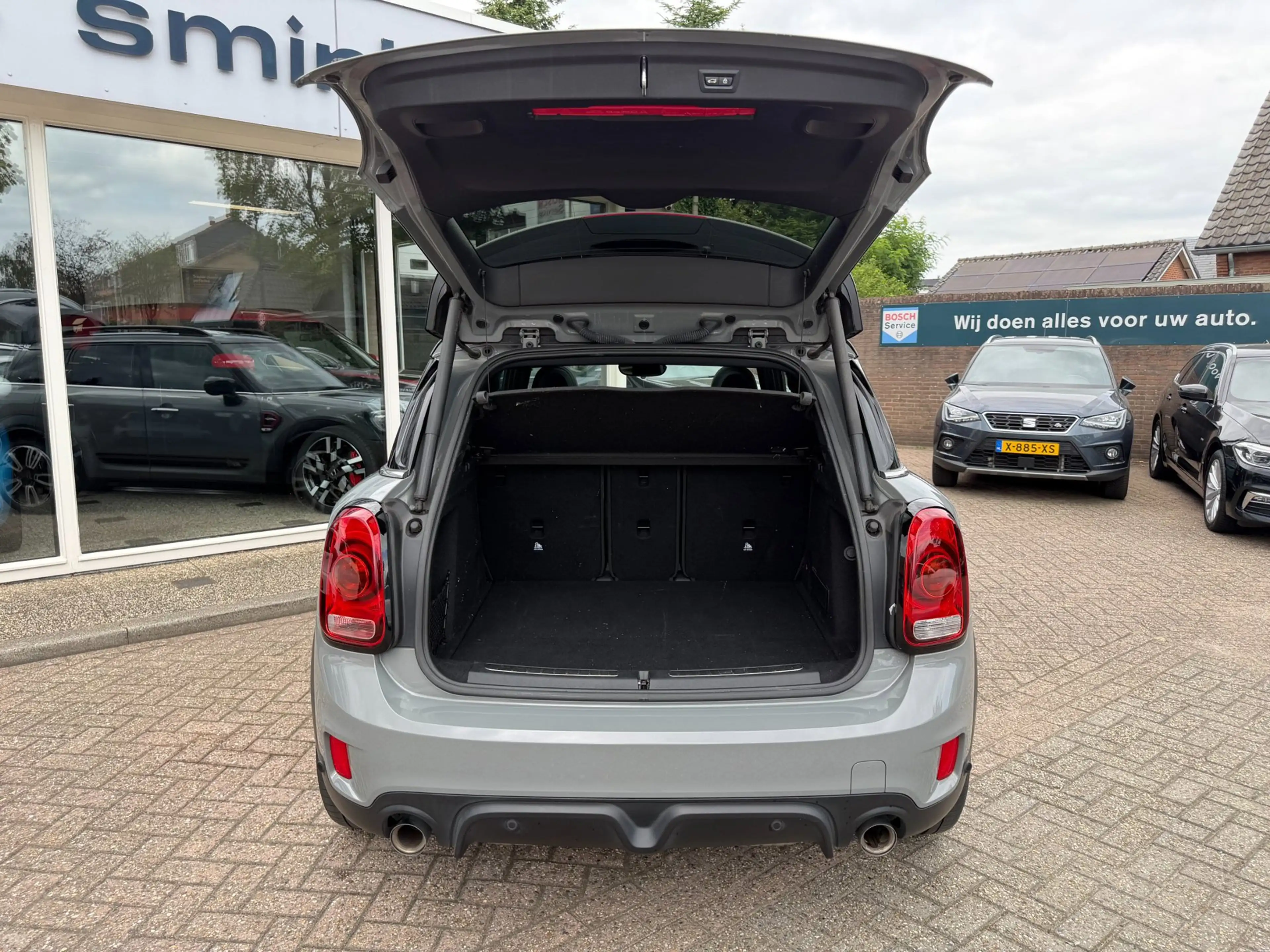 MINI John Cooper Works Countryman 2.0 ALL4 White Silver Edition — photo 32