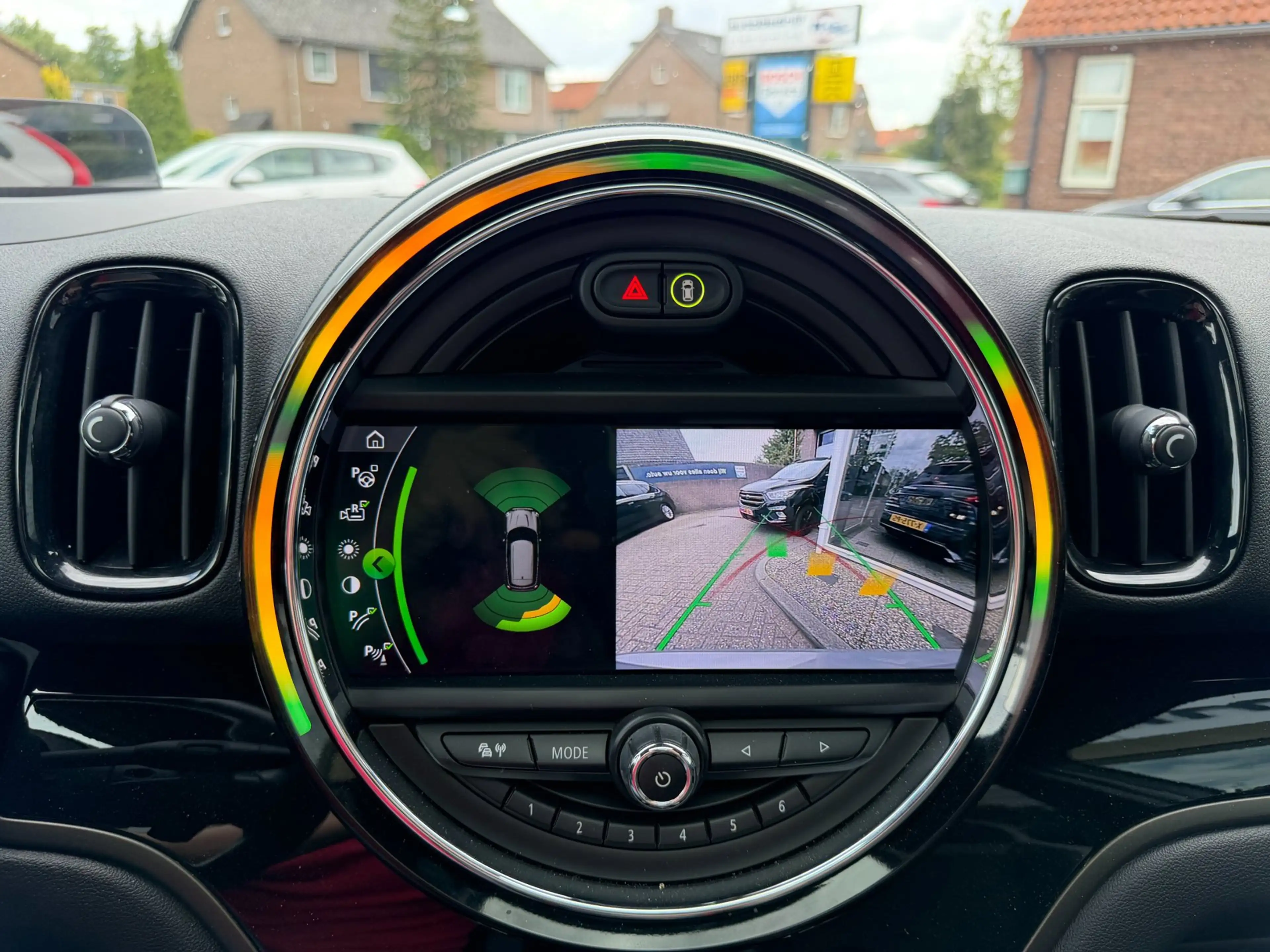 MINI John Cooper Works Countryman 2.0 ALL4 White Silver Edition — photo 19