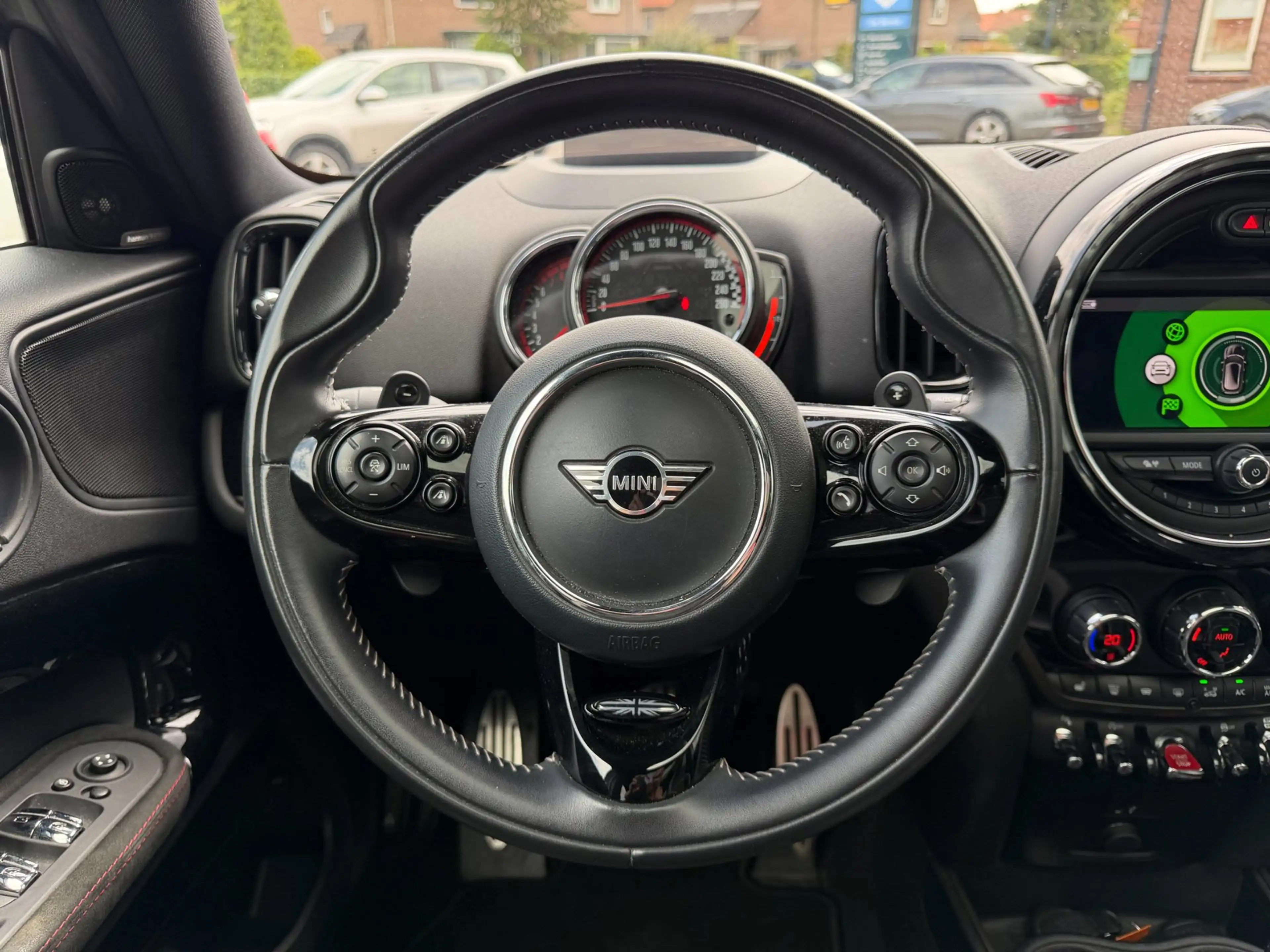 MINI John Cooper Works Countryman 2.0 ALL4 White Silver Edition — photo 12