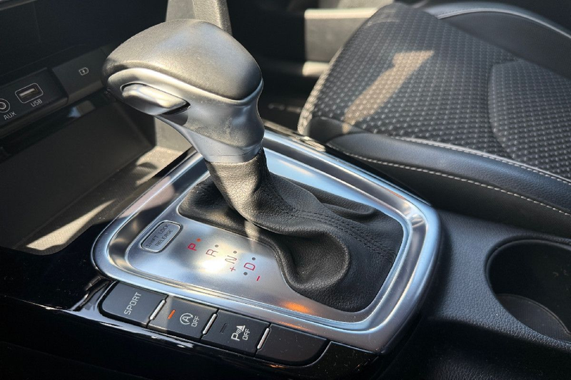 Kia Ceed / cee'd Automatik-Kamera-Navi-CarPlay — photo 11