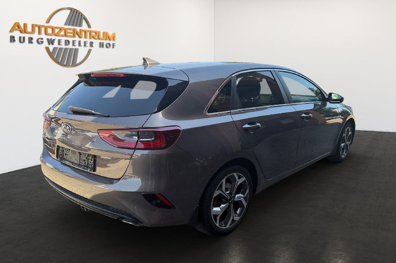 Kia Ceed / cee'd Automatik-Kamera-Navi-CarPlay — photo 4