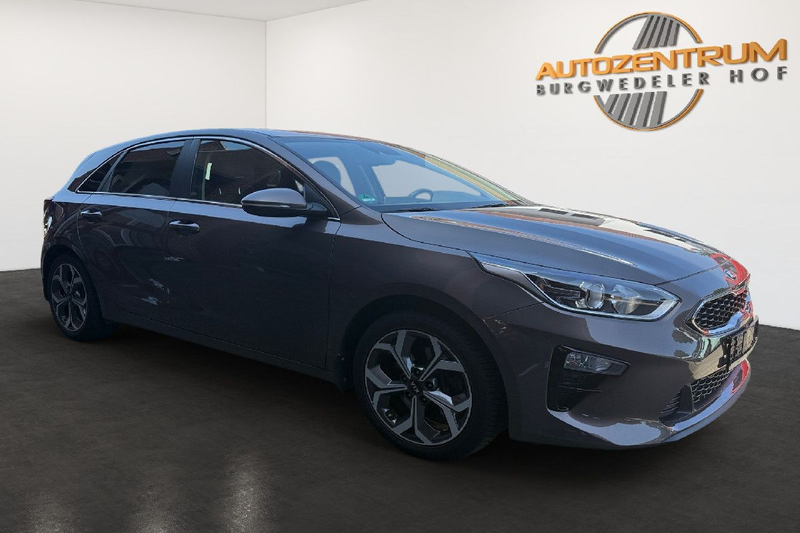 Kia Ceed / cee'd Automatik-Kamera-Navi-CarPlay — photo 3