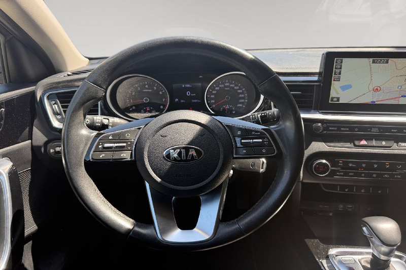 Kia Ceed / cee'd Automatik-Kamera-Navi-CarPlay — photo 9
