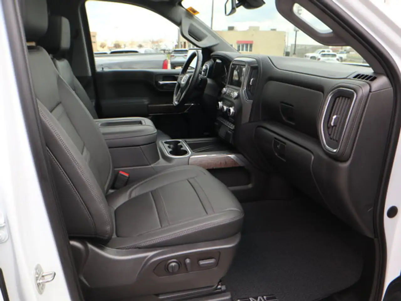 GMC Sierra 1500 снимка GMC Sierra 1500