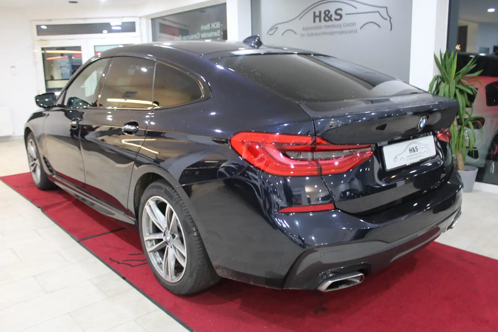 BMW 640 i xDrive M Sport*NAVI*SITZHEIZUNG Black - 2