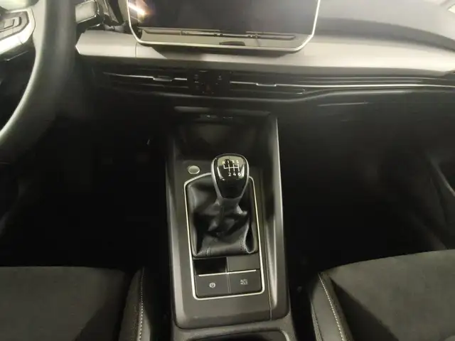 Volkswagen Golf view 11