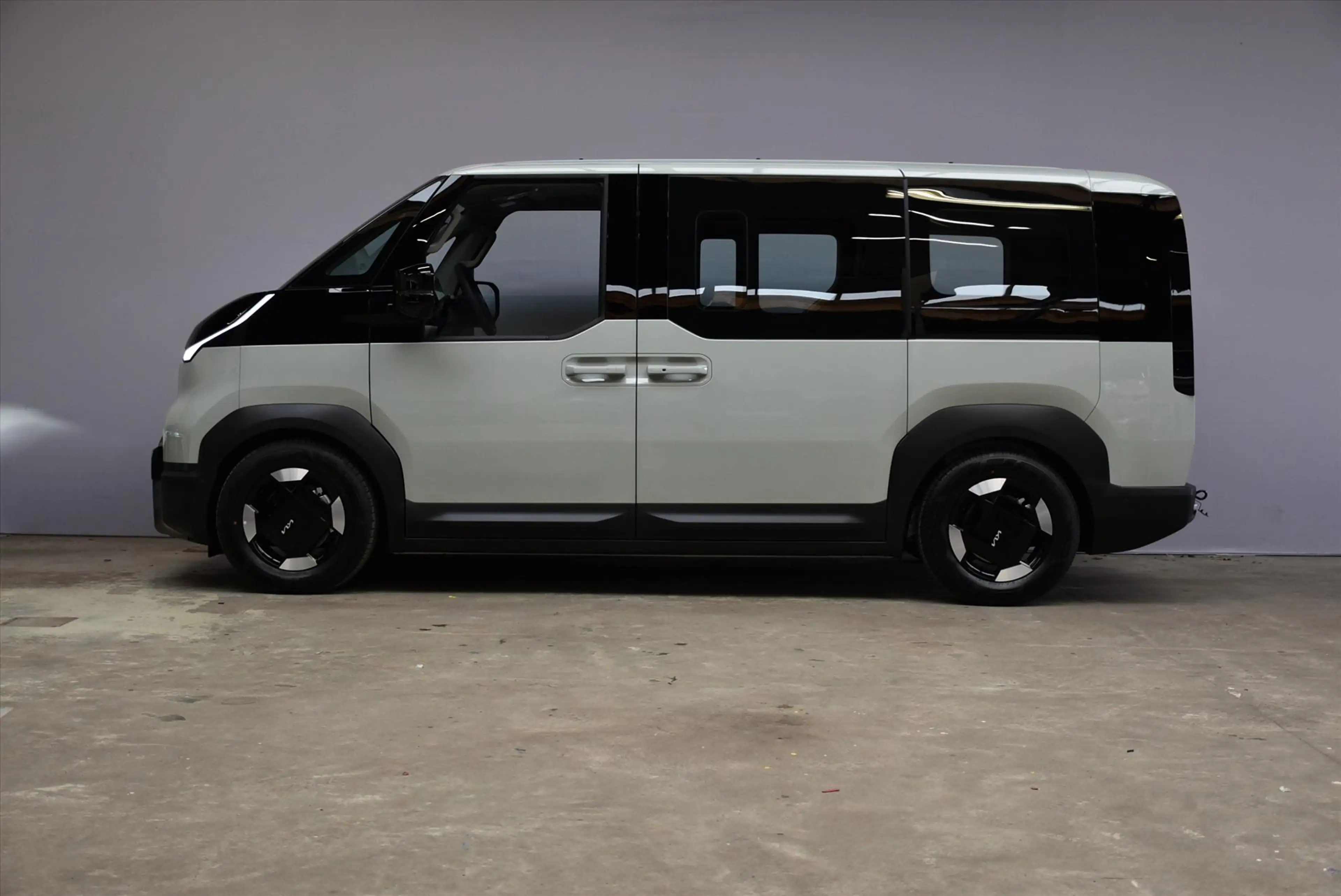 Kia PV5 Passenger 71,2 kWh Elite Executive NIEUW - SNEL LEVERBAAR — photo 2