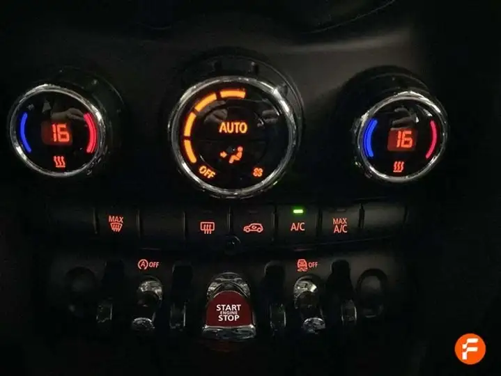 MINI Cooper 2019, foto 19