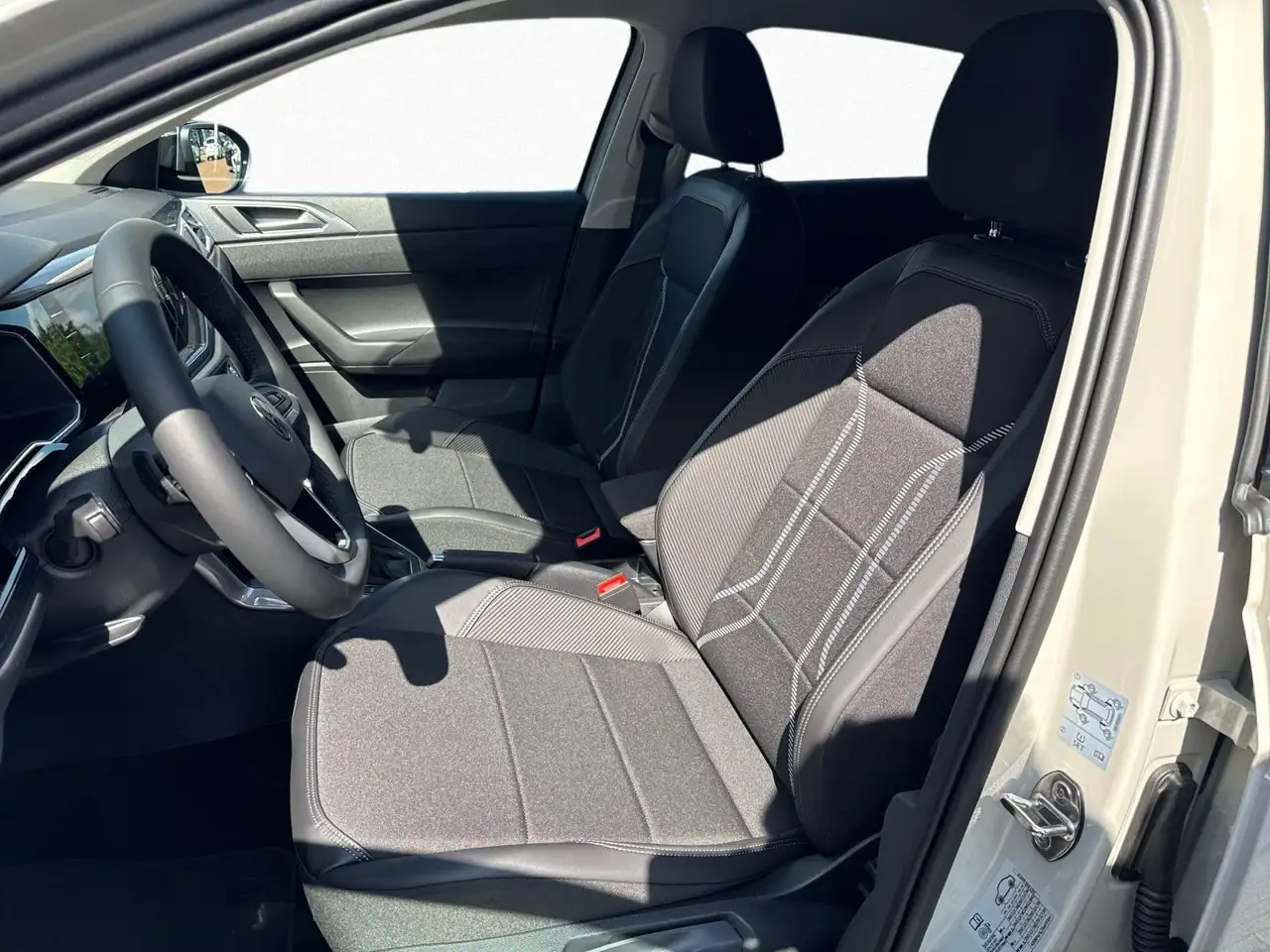 Volkswagen Taigo Style 1,0l TSI 116PS DSG*Navi*ACC*SHZ*Klim 8