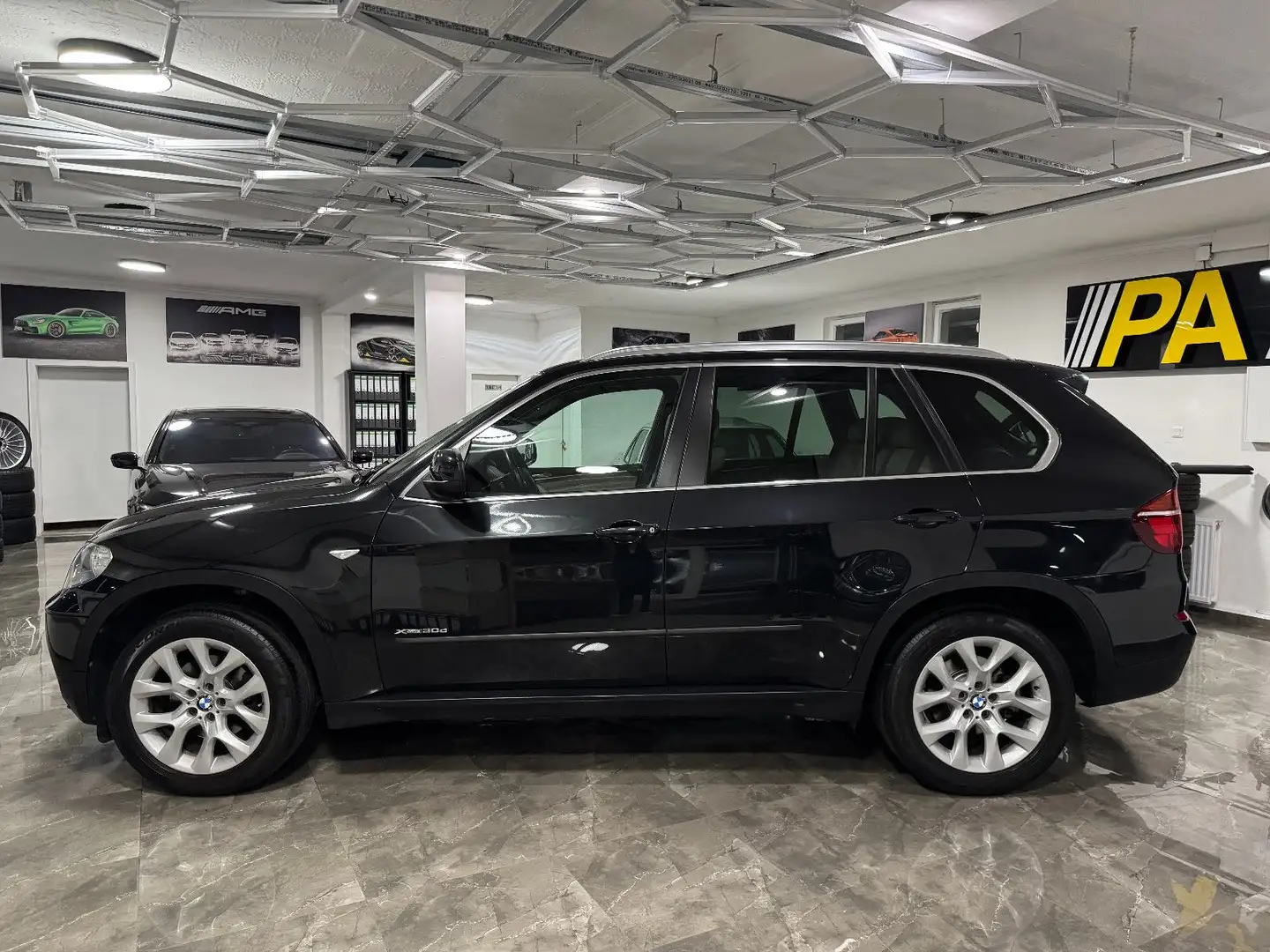BMW X5 xDrive30d / 1. Hand Panorama Xenon Tempomat Noir - 2