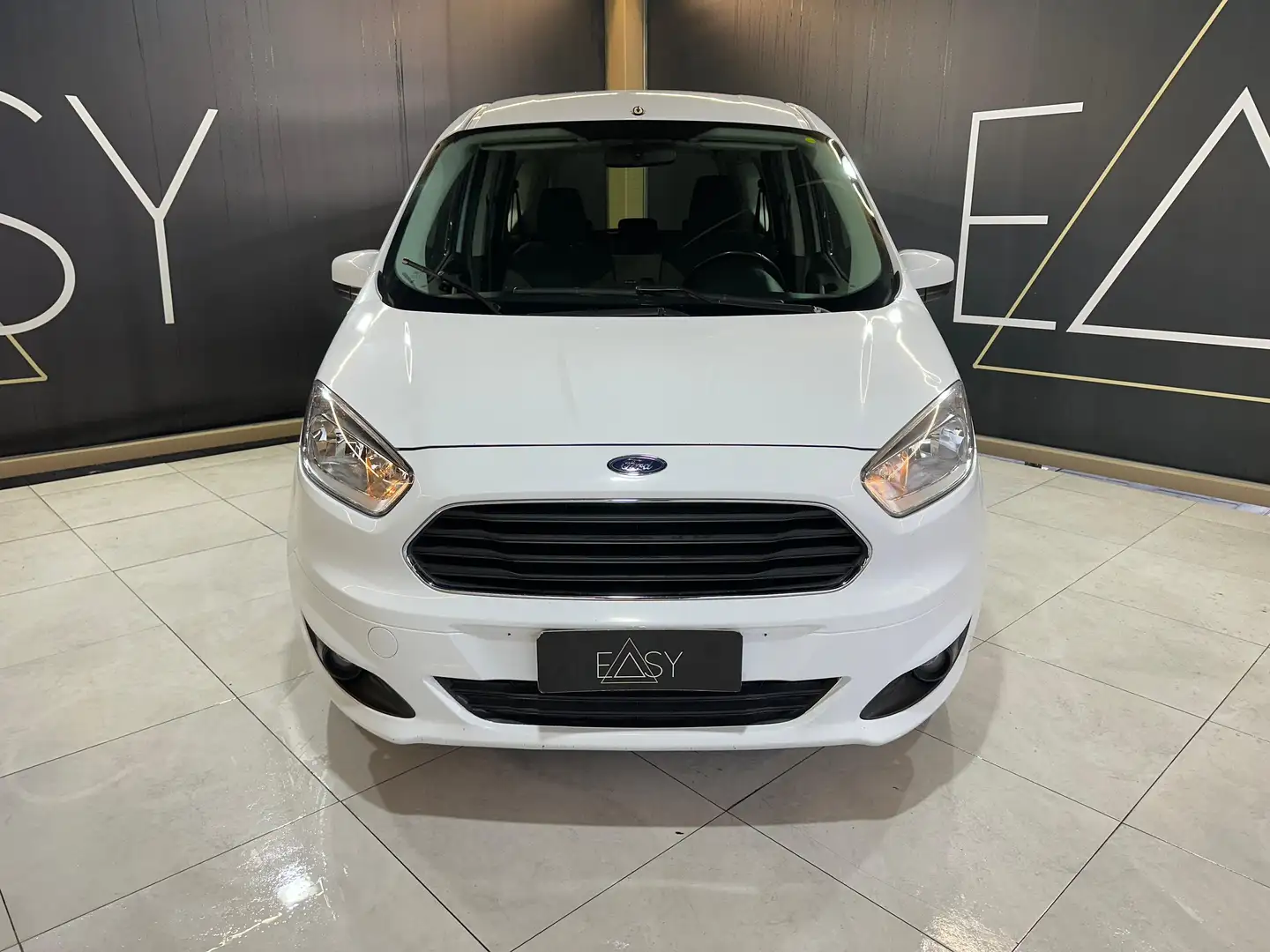 Ford Tourneo Courier 1.5 TDCI 75 CV Plus Bianco - 2