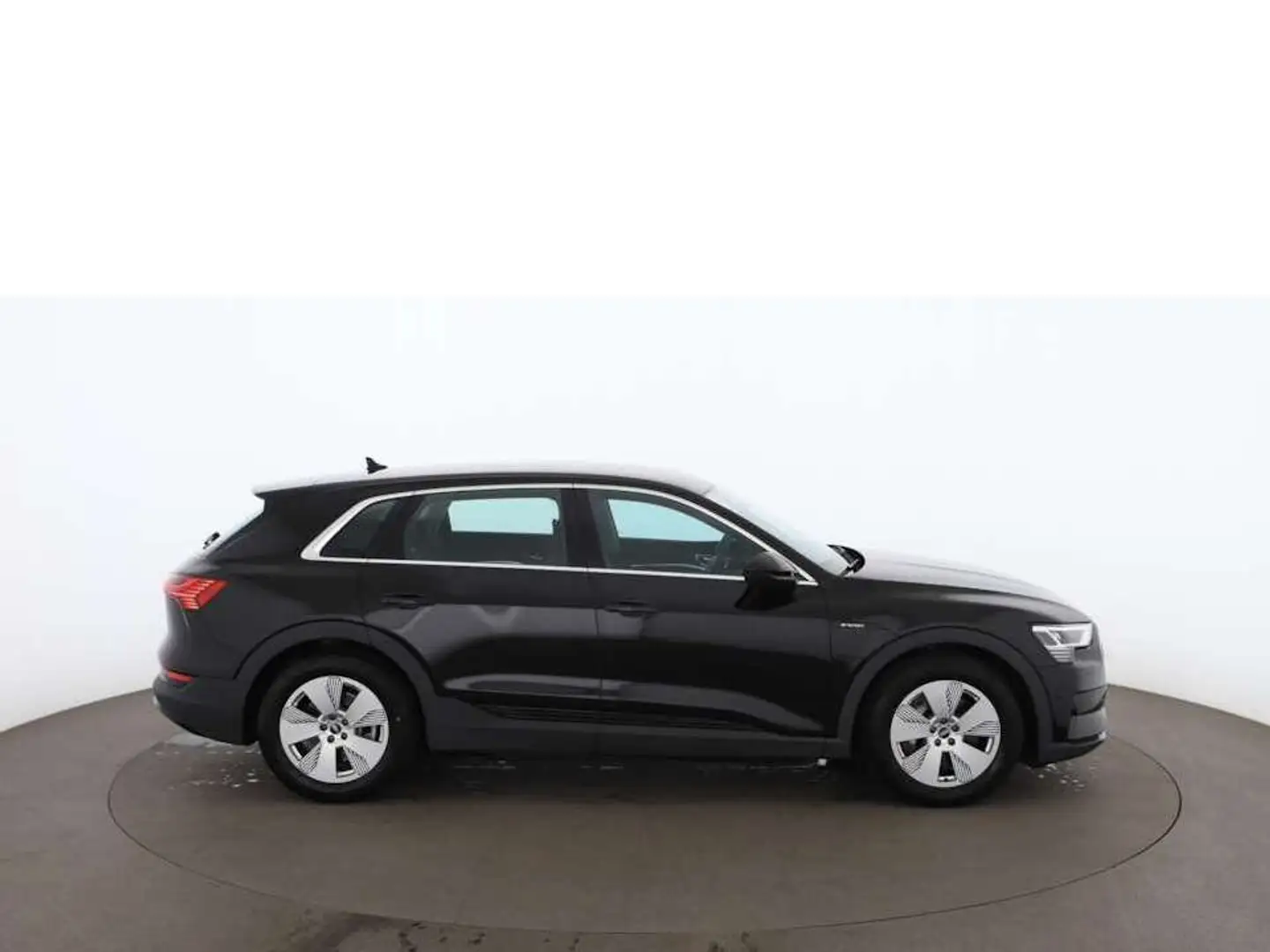 Audi e-tron 50 quattro 71kWh Aut LED LUFT NAVI TEMP Black - 2