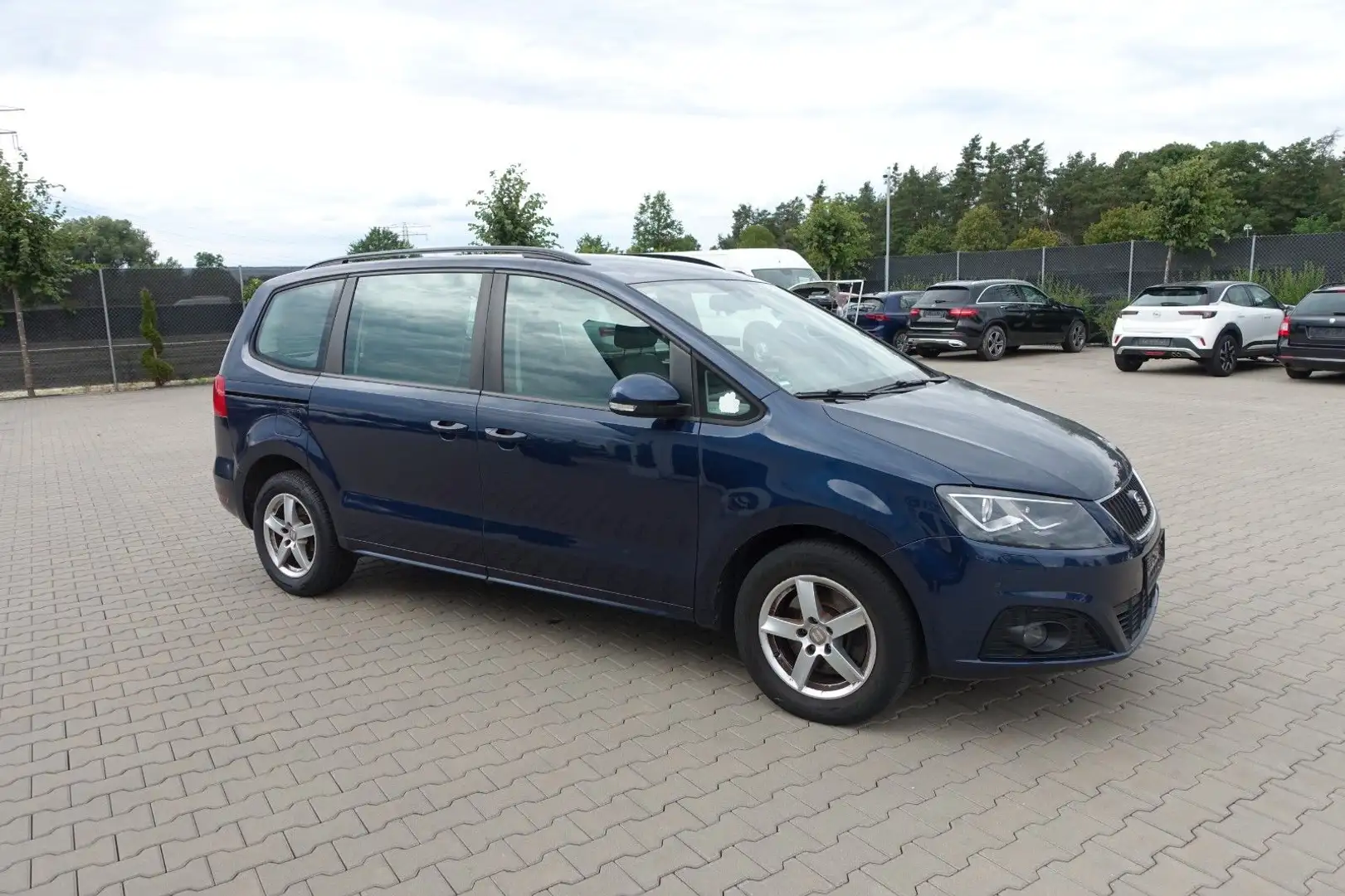 SEAT Alhambra 2.0TDI Style *Leder*Navi*Xenon*Kamera* Blau - 2