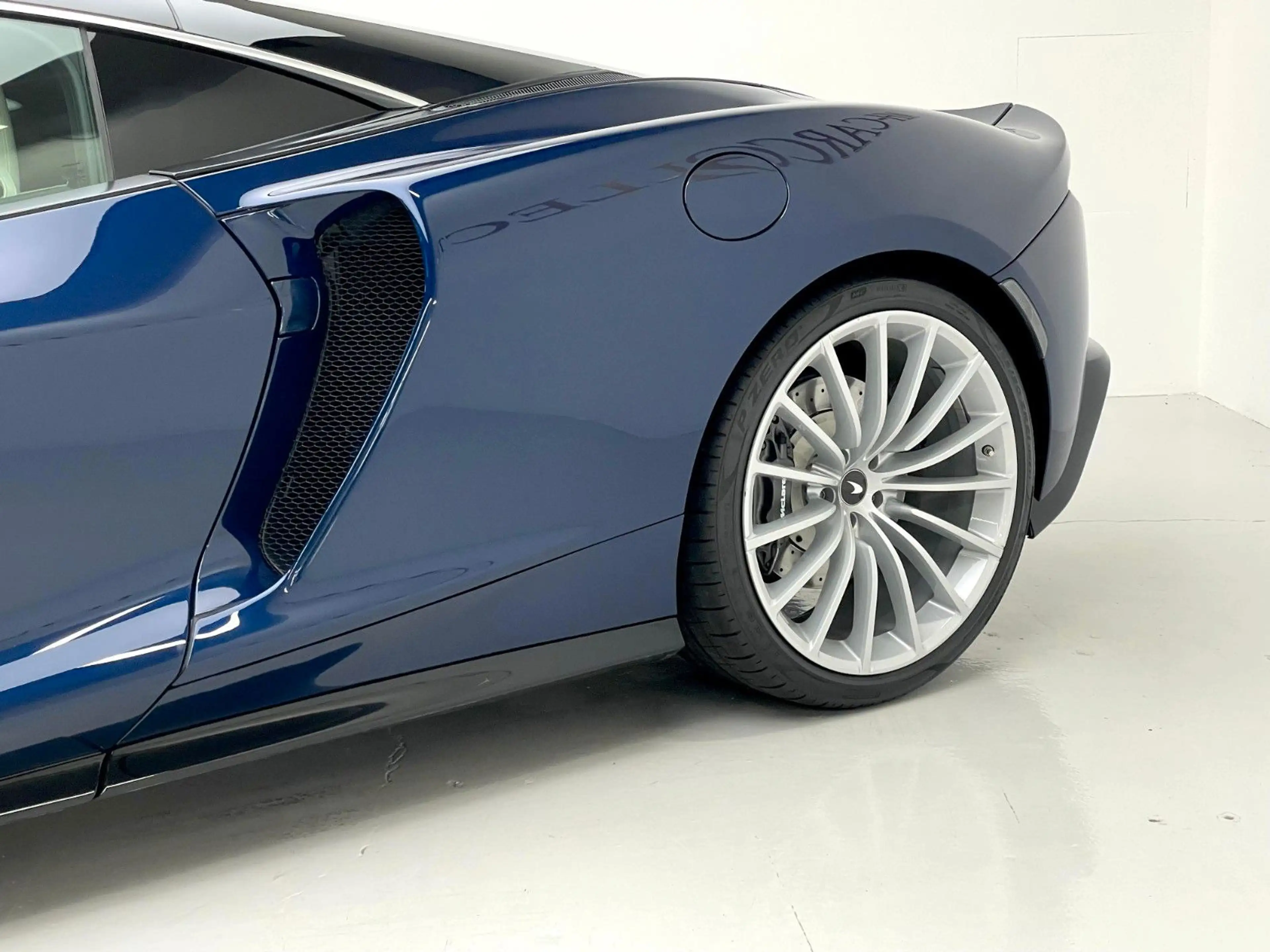 McLaren GT *1.HAND*LIFT*B&W*LUXE* — photo 3