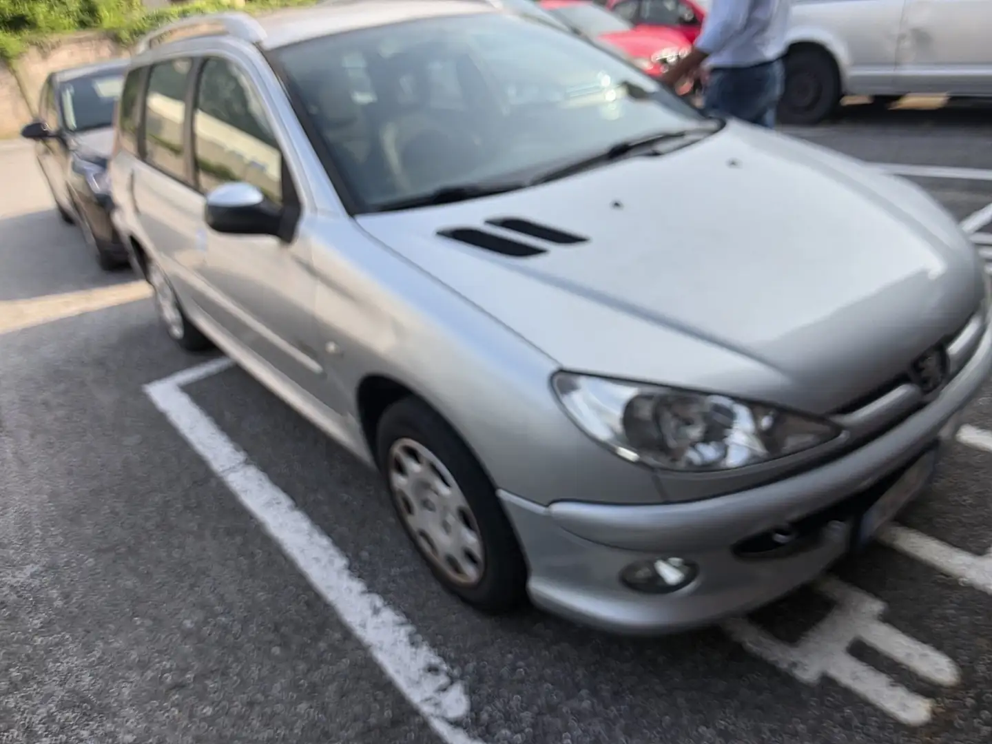 Peugeot 207 1,4 BENZINA.     71000. KILOMETRI Grigio - 2