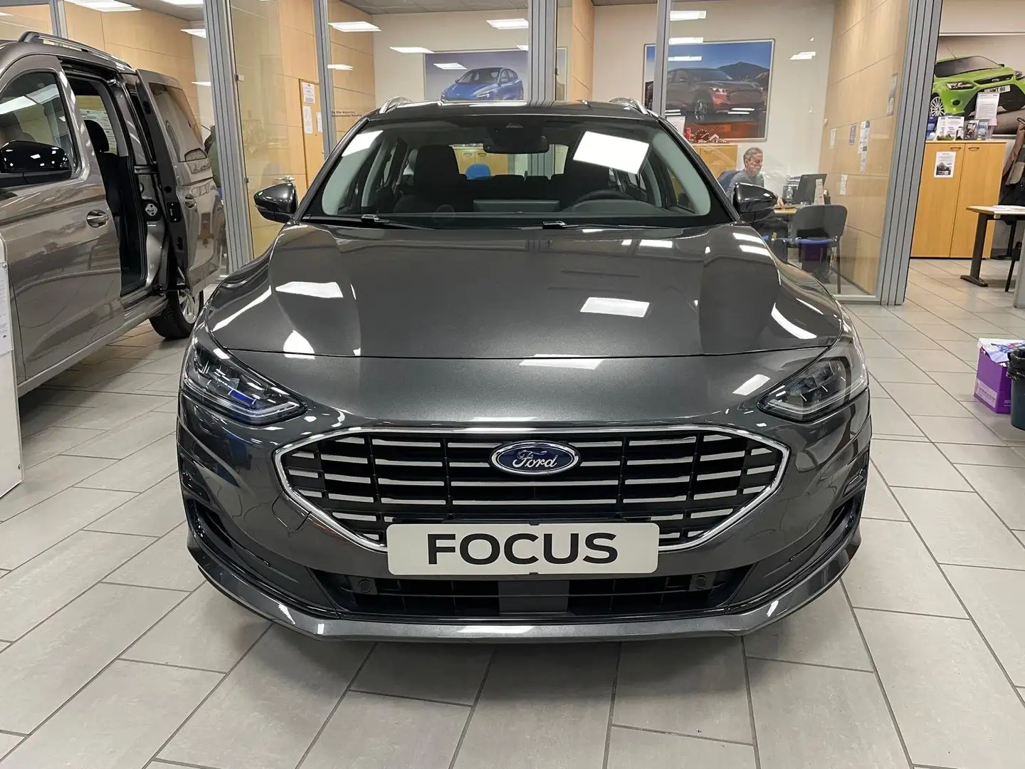 Ford Focus 1.5 DIESEL 115cv SW "TITANIUM EDITION" AUTOMATICO Grigio - 2