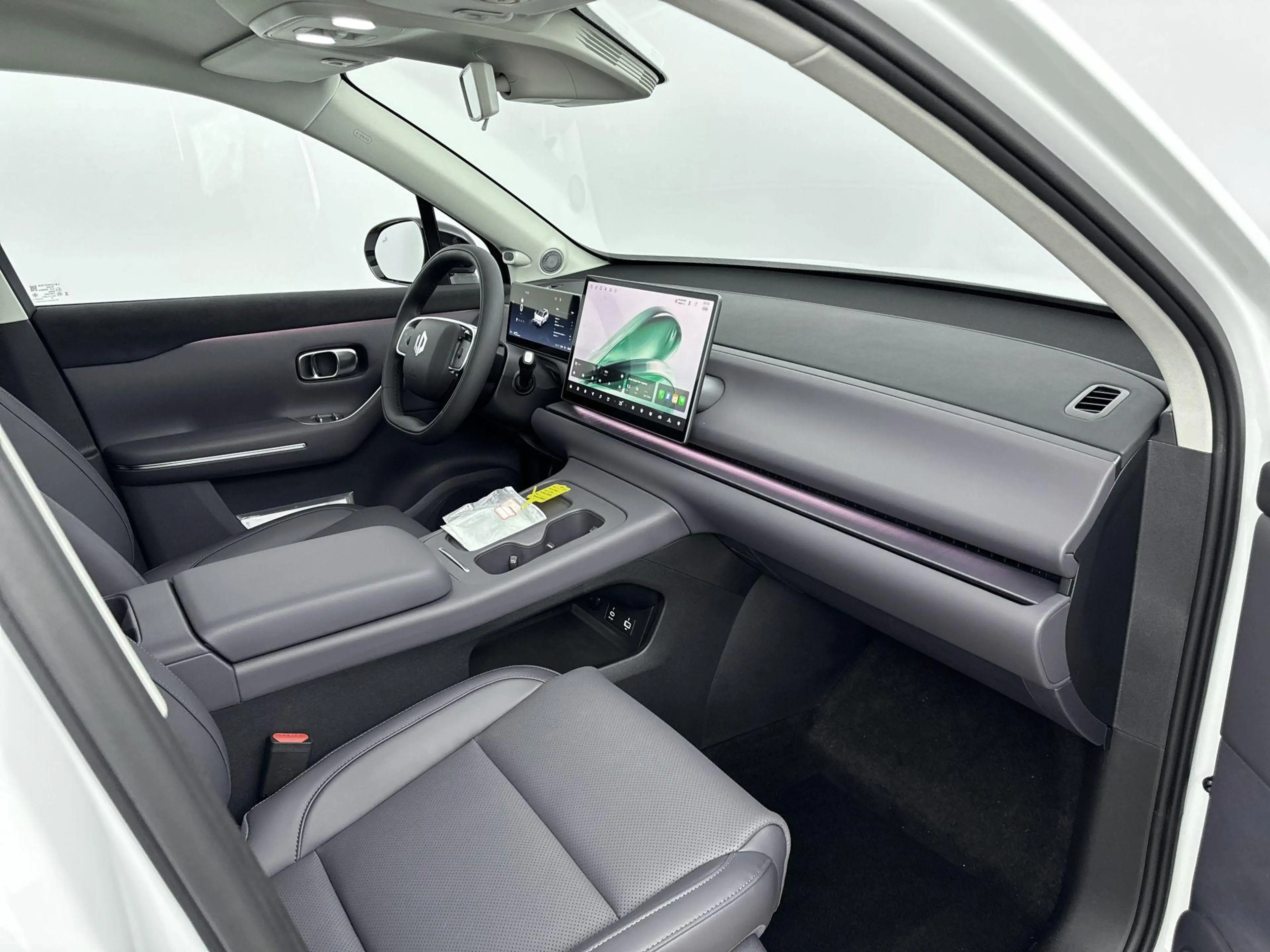 Leapmotor C10 Design REEV 28.4 kWh | VOORRAAD ACTIE! | Light Whi — photo 12