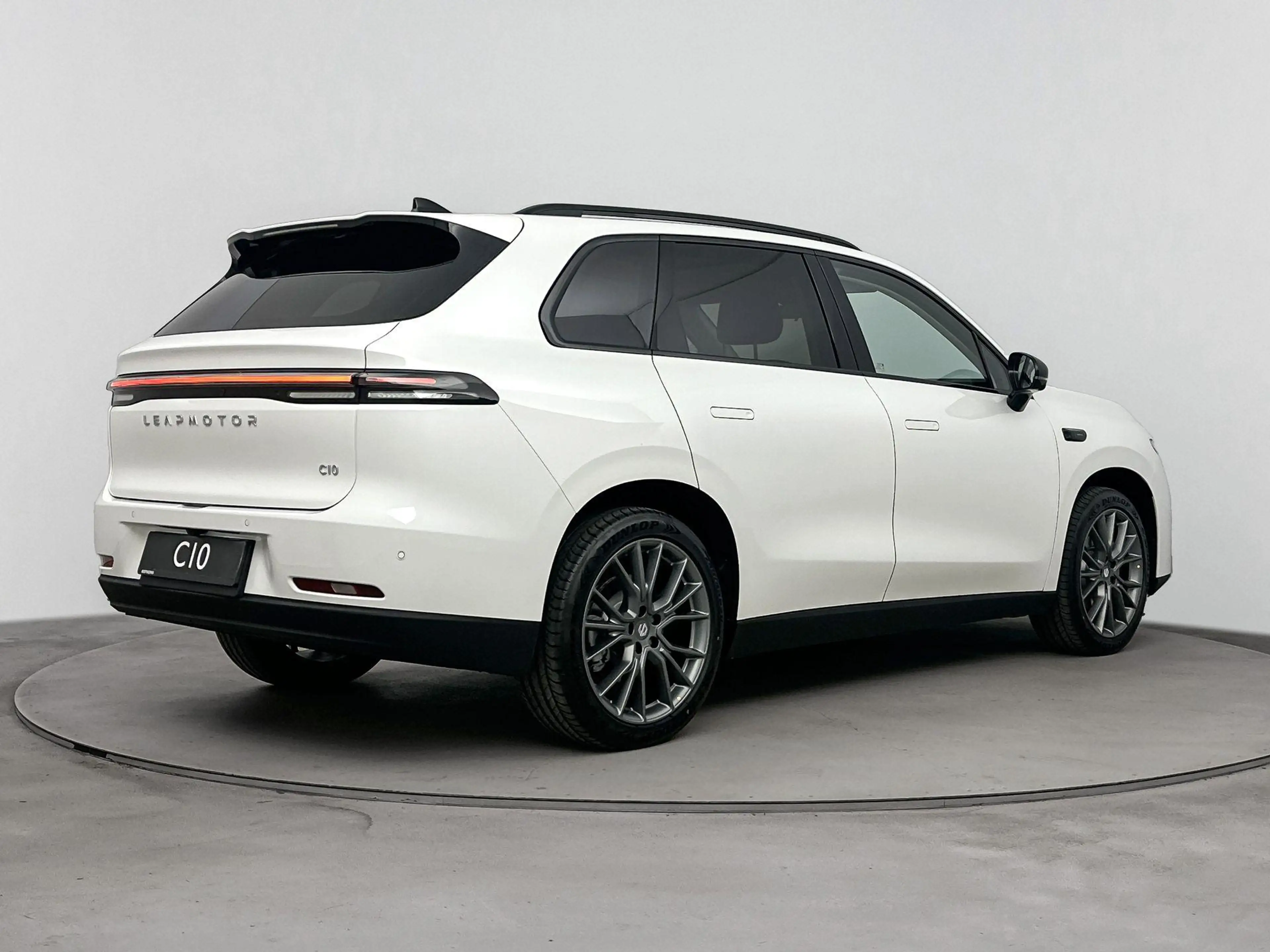 Leapmotor C10 Design REEV 28.4 kWh | VOORRAAD ACTIE! | Light Whi — photo 7