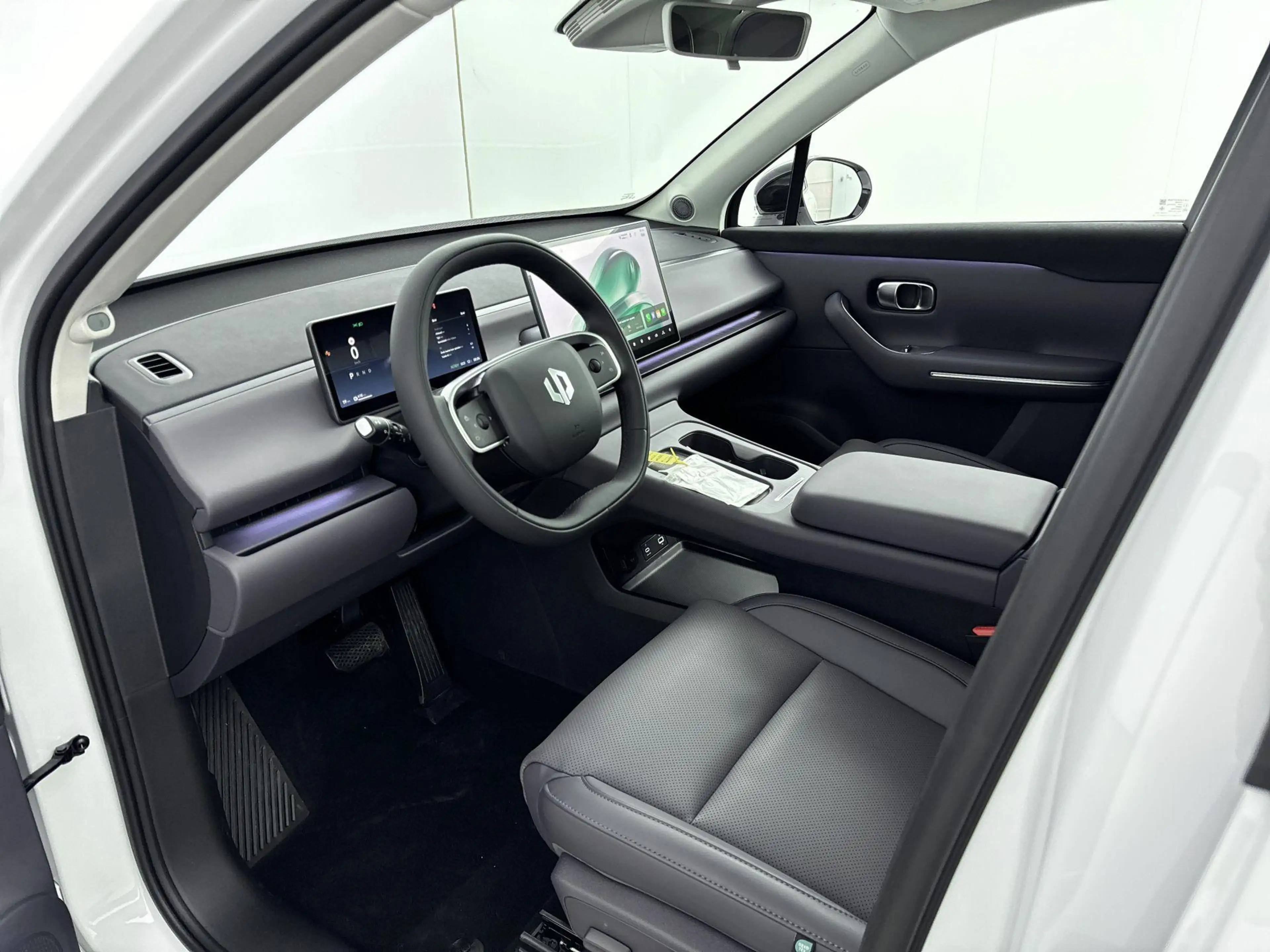 Leapmotor C10 Design REEV 28.4 kWh | VOORRAAD ACTIE! | Light Whi — photo 9