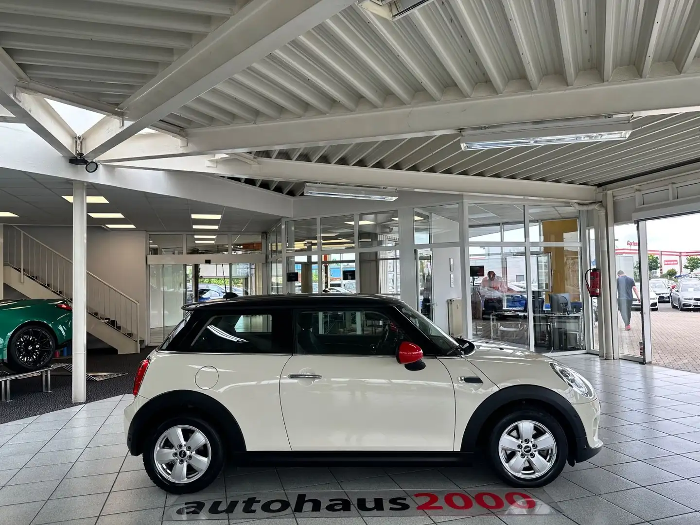 MINI One AUT./LED/CAM/NAVI/A.TEMPO/KLIMA/PARKASS. Weiß - 2