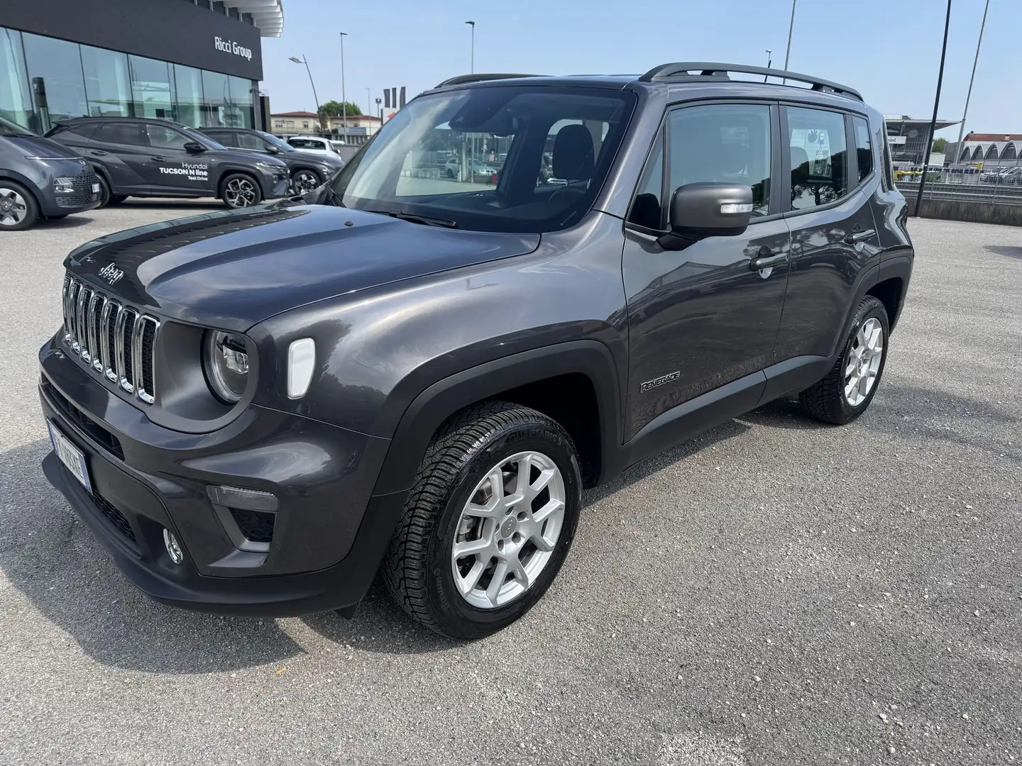 Jeep Renegade 2.0 Mjt 140CV 4WD Active Drive Limited Grau - 1