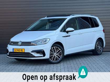 Volkswagen Touran 1.4 TSI Highline Edition R-Line |Pano|5p|