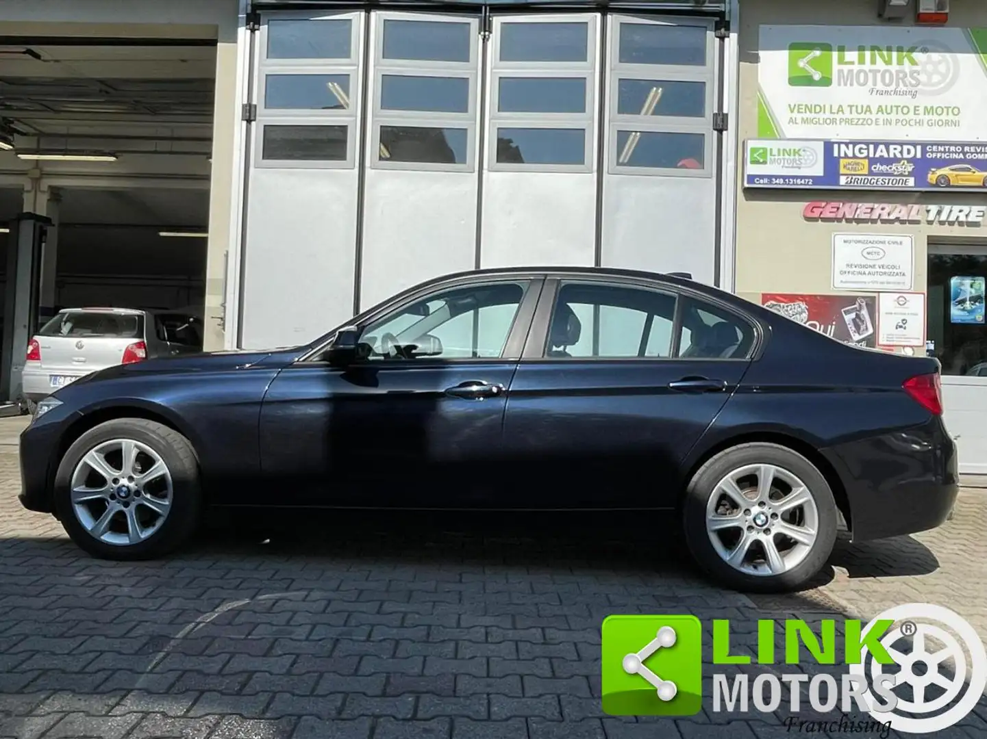 BMW 320 d xDrive Business aut. Blu/Azzurro - 2
