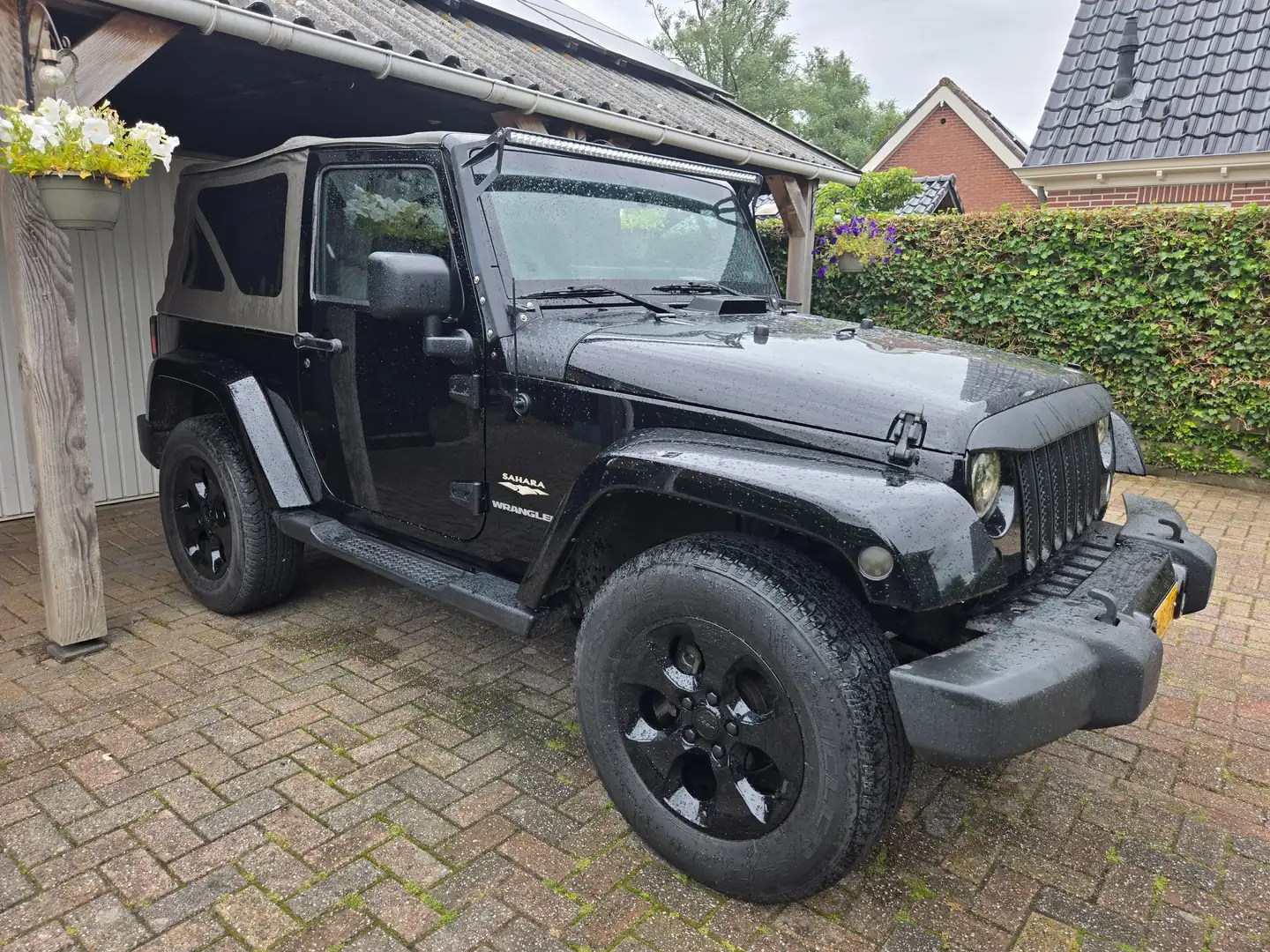 Jeep Wrangler Sahara jk Zwart - 2