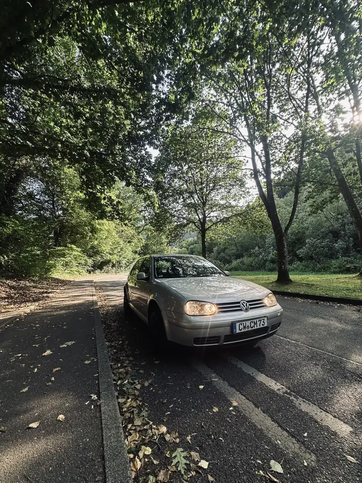 Volkswagen Golf 1.6, foto 1