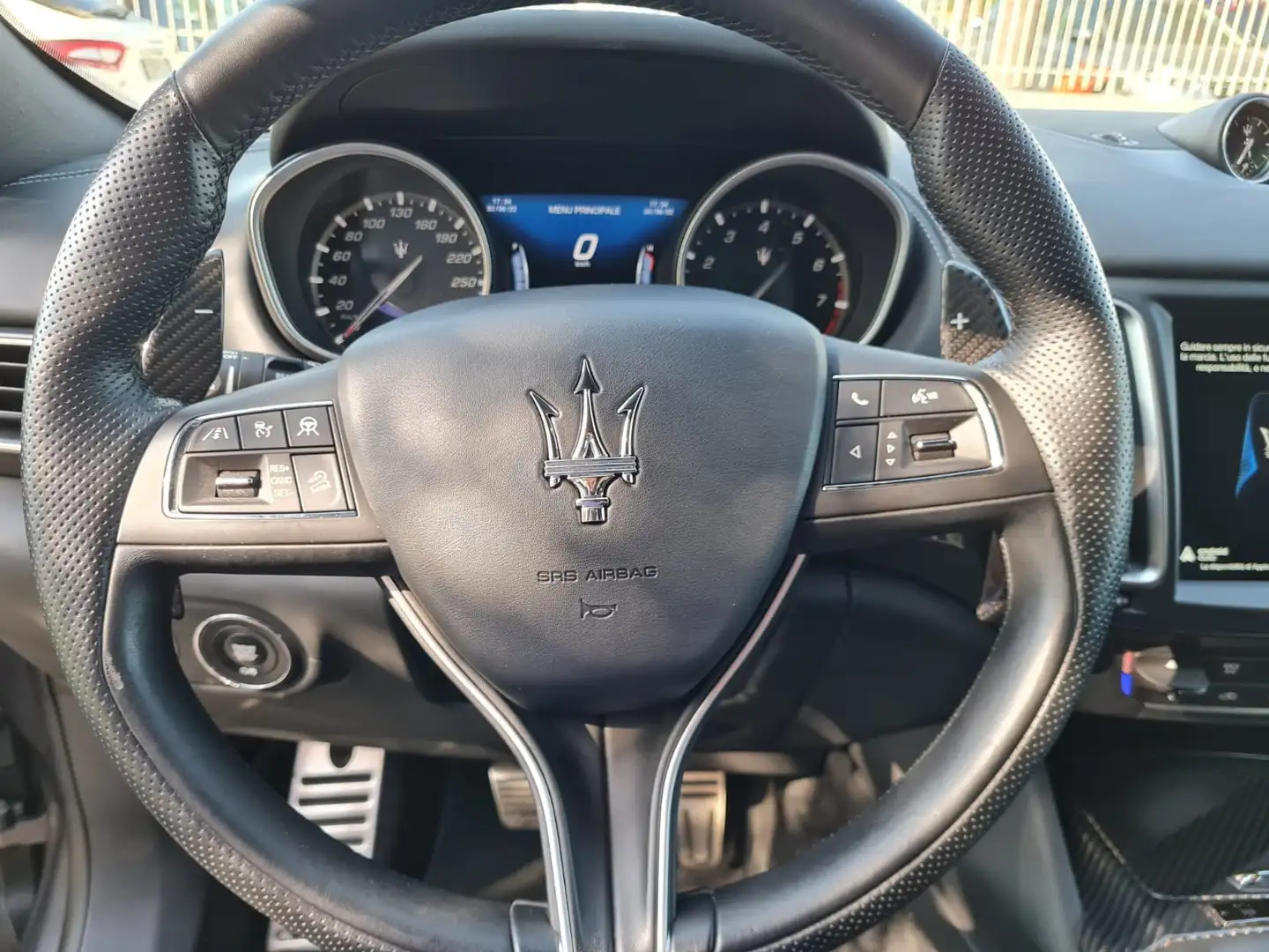 Maserati Levante Levante 3.0 V6 Gransport Nerissimo 350cv auto Gris - 2