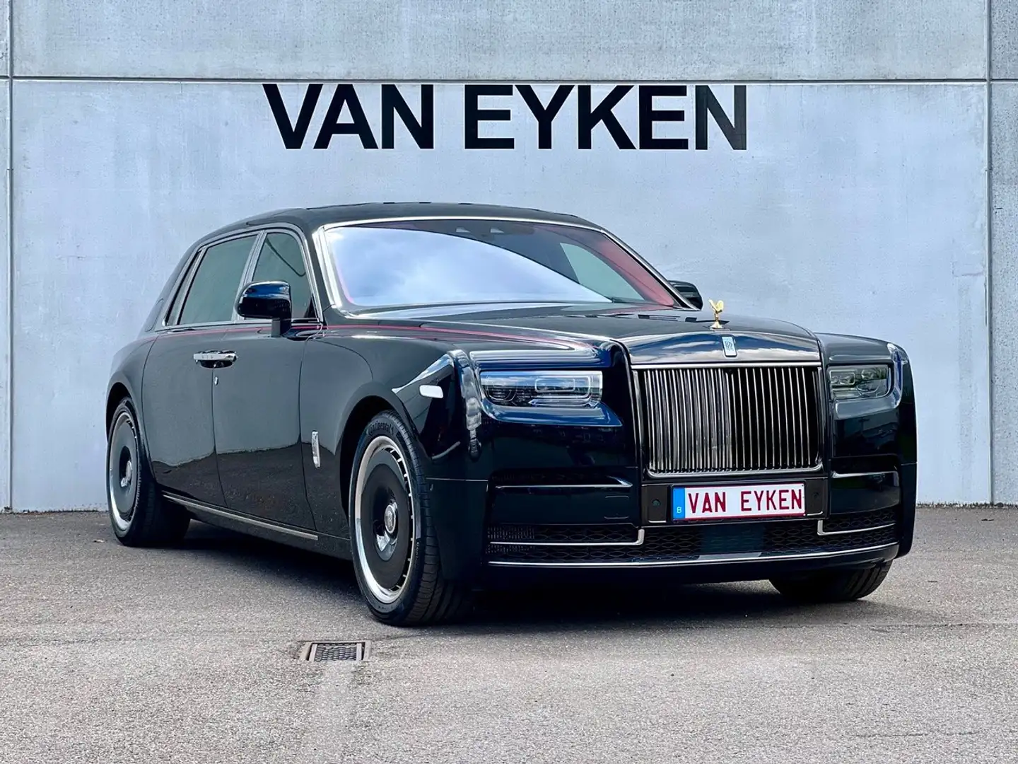 Rolls-Royce Phantom Extended * New 2024 * Bespoke Audio * Чорний - 1