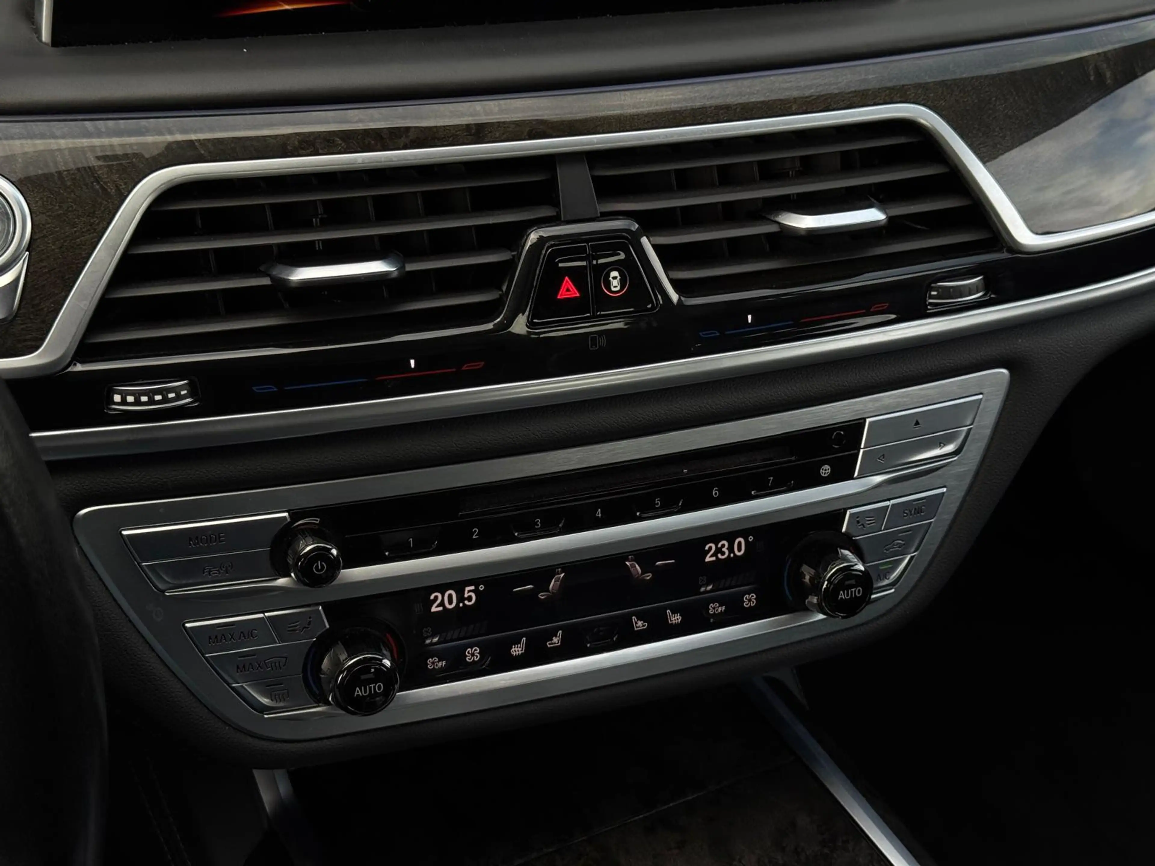 BMW 740 7-serie 740e iPerformance High Executive LEDER|CLI — photo 15