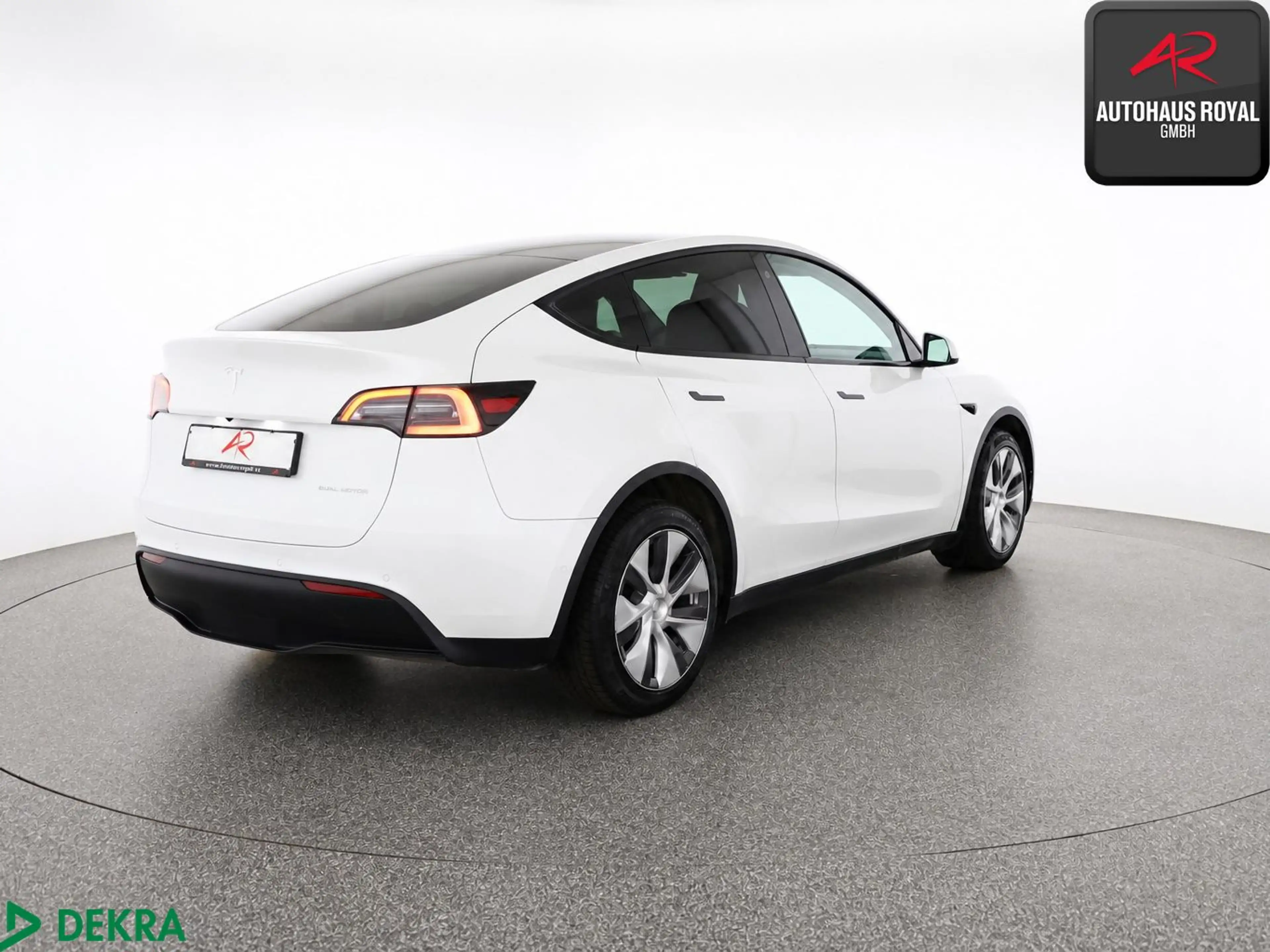 Tesla Model Y Long Range Dual AWD PANO,360°,WÄRMEPUMPE — photo 5